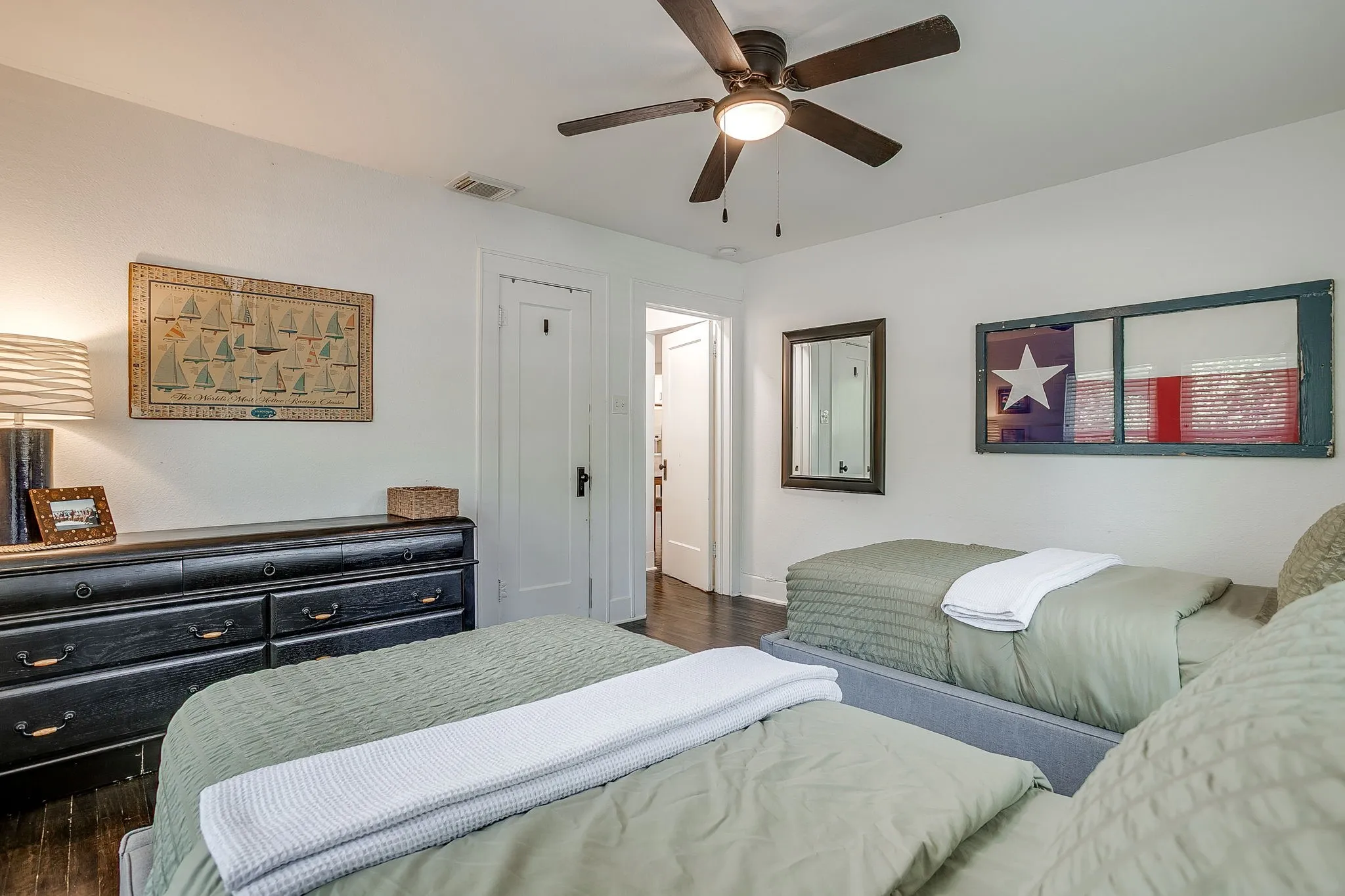 Single Family Residence For Sale in Tarrant County , 2310 Primrose Avenue, Fort Worth, Texas 76111, 3 Bedroom, 2 Bathroom, 2 Garage spaces, 1,428 Sqft, built in 1930, mls#21354726, Real Estate Agent in Fort Worth, Homes For Sale in Tarrant county, Homes For Sale in Fort Worth, Realtor in Fort Worth Texas, Real Estate Brokerage Independent Realty Texas, Luminita Cordes Realtor