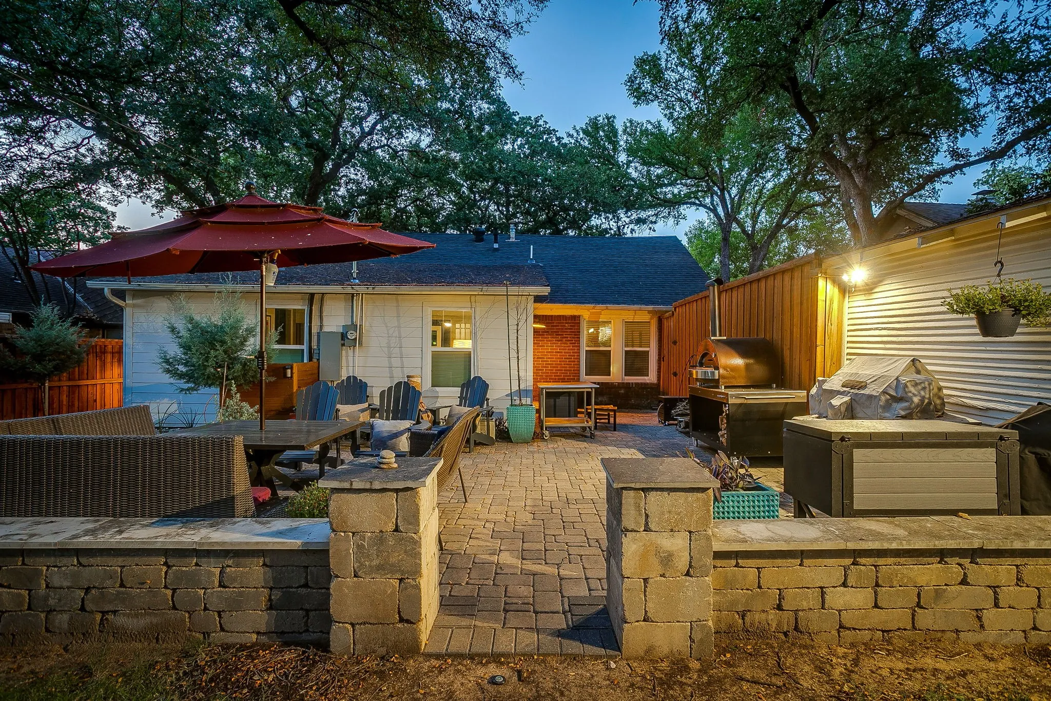 Single Family Residence For Sale in Tarrant County , 2310 Primrose Avenue, Fort Worth, Texas 76111, 3 Bedroom, 2 Bathroom, 2 Garage spaces, 1,428 Sqft, built in 1930, mls#21354726, Real Estate Agent in Fort Worth, Homes For Sale in Tarrant county, Homes For Sale in Fort Worth, Realtor in Fort Worth Texas, Real Estate Brokerage Independent Realty Texas, Luminita Cordes Realtor