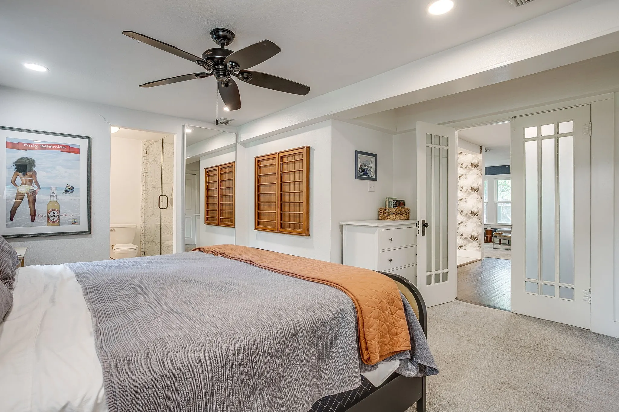 Single Family Residence For Sale in Tarrant County , 2310 Primrose Avenue, Fort Worth, Texas 76111, 3 Bedroom, 2 Bathroom, 2 Garage spaces, 1,428 Sqft, built in 1930, mls#21354726, Real Estate Agent in Fort Worth, Homes For Sale in Tarrant county, Homes For Sale in Fort Worth, Realtor in Fort Worth Texas, Real Estate Brokerage Independent Realty Texas, Luminita Cordes Realtor