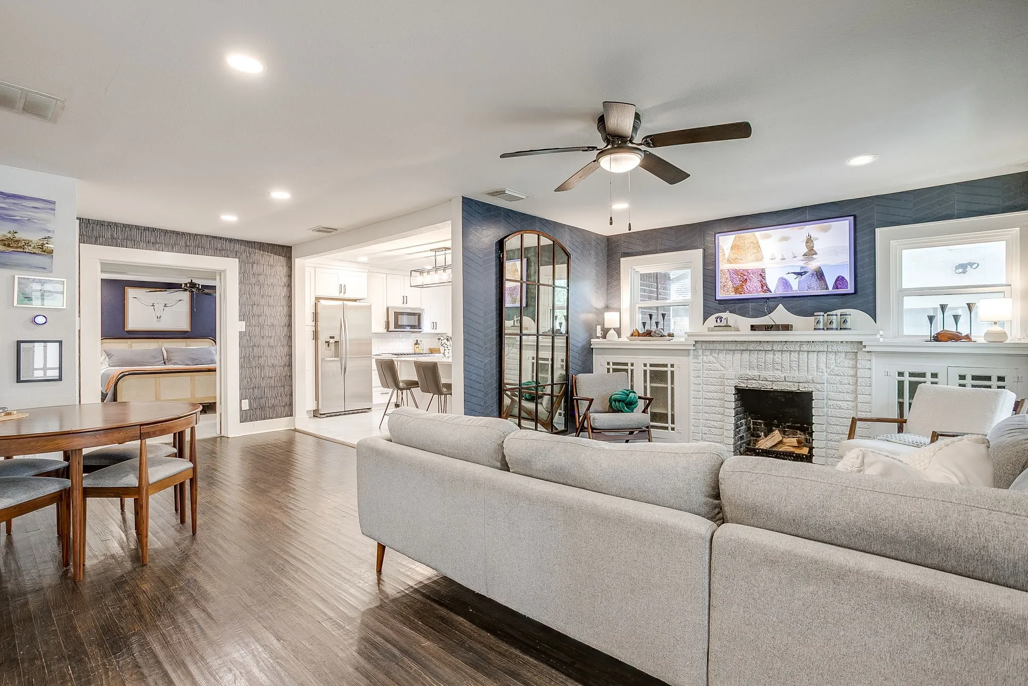 Single Family Residence For Sale in Tarrant County , 2310 Primrose Avenue, Fort Worth, Texas 76111, 3 Bedroom, 2 Bathroom, 2 Garage spaces, 1,428 Sqft, built in 1930, mls#21354726, Real Estate Agent in Fort Worth, Homes For Sale in Tarrant county, Homes For Sale in Fort Worth, Realtor in Fort Worth Texas, Real Estate Brokerage Independent Realty Texas, Luminita Cordes Realtor