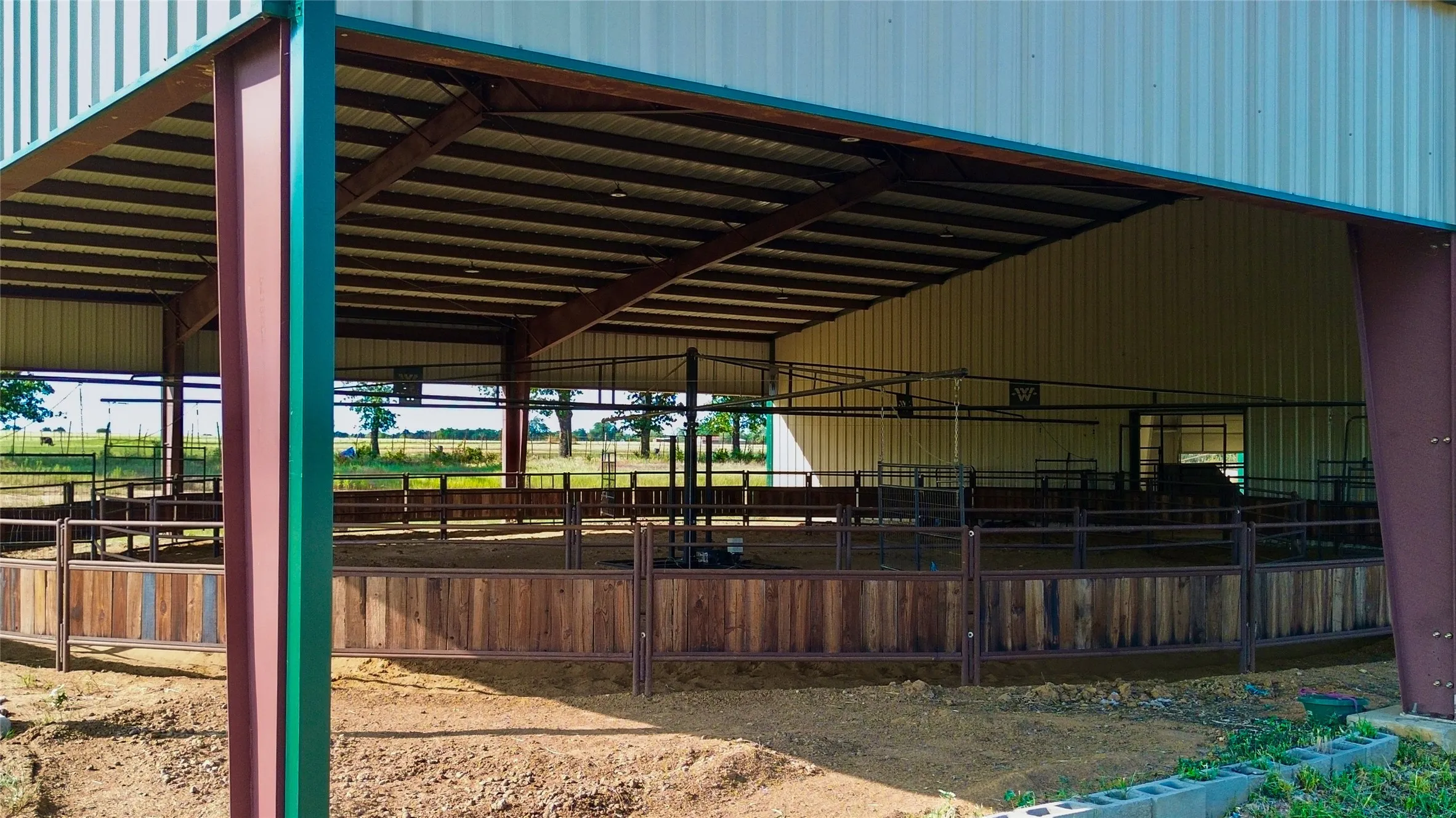 Farm For Sale in Erath County , 6670 Fm 2303, Stephenville, Texas 76401, 1 Bedroom, 1 Bathroom, Garage spaces, 700 Sqft, built in 2010, mls#21355318, Real Estate Agent in Stephenville, Homes For Sale in Erath county, Homes For Sale in Stephenville, Realtor in Stephenville Texas, Real Estate Brokerage Independent Realty Texas, Luminita Cordes Realtor