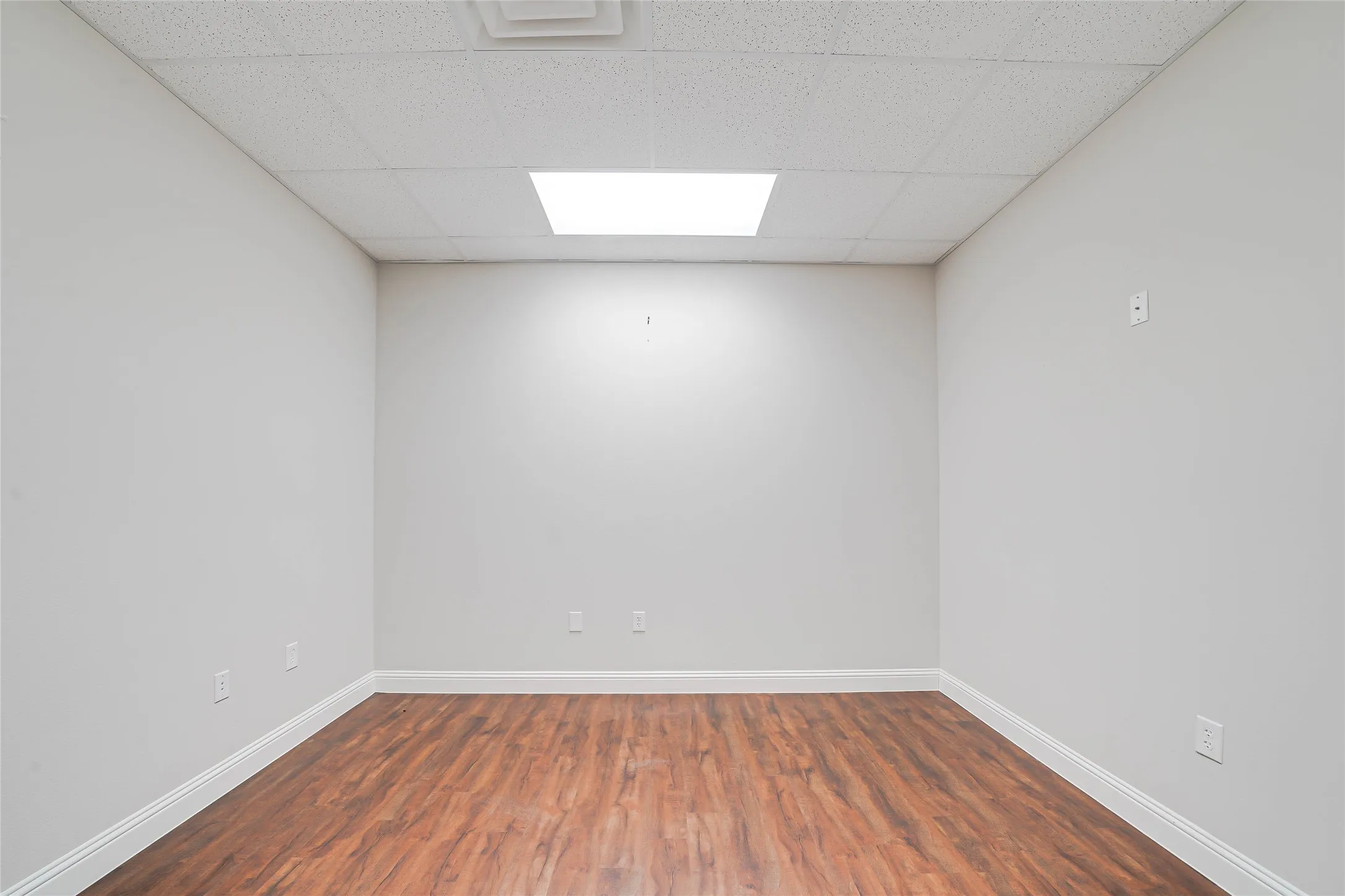 Office For Rent in Collin County , 1402 S Custer Road 302, Mc Kinney, Texas 75072, 0, 0, Garage spaces, 0 Sqft, built in 2017, Price $2,800, mls#21355319, Real Estate Agent in Mc Kinney, Homes For Rent in Collin county, Homes For Rent in Mc Kinney, Realtor in Mc Kinney Texas, Real Estate Brokerage Independent Realty Texas, Luminita Cordes Realtor