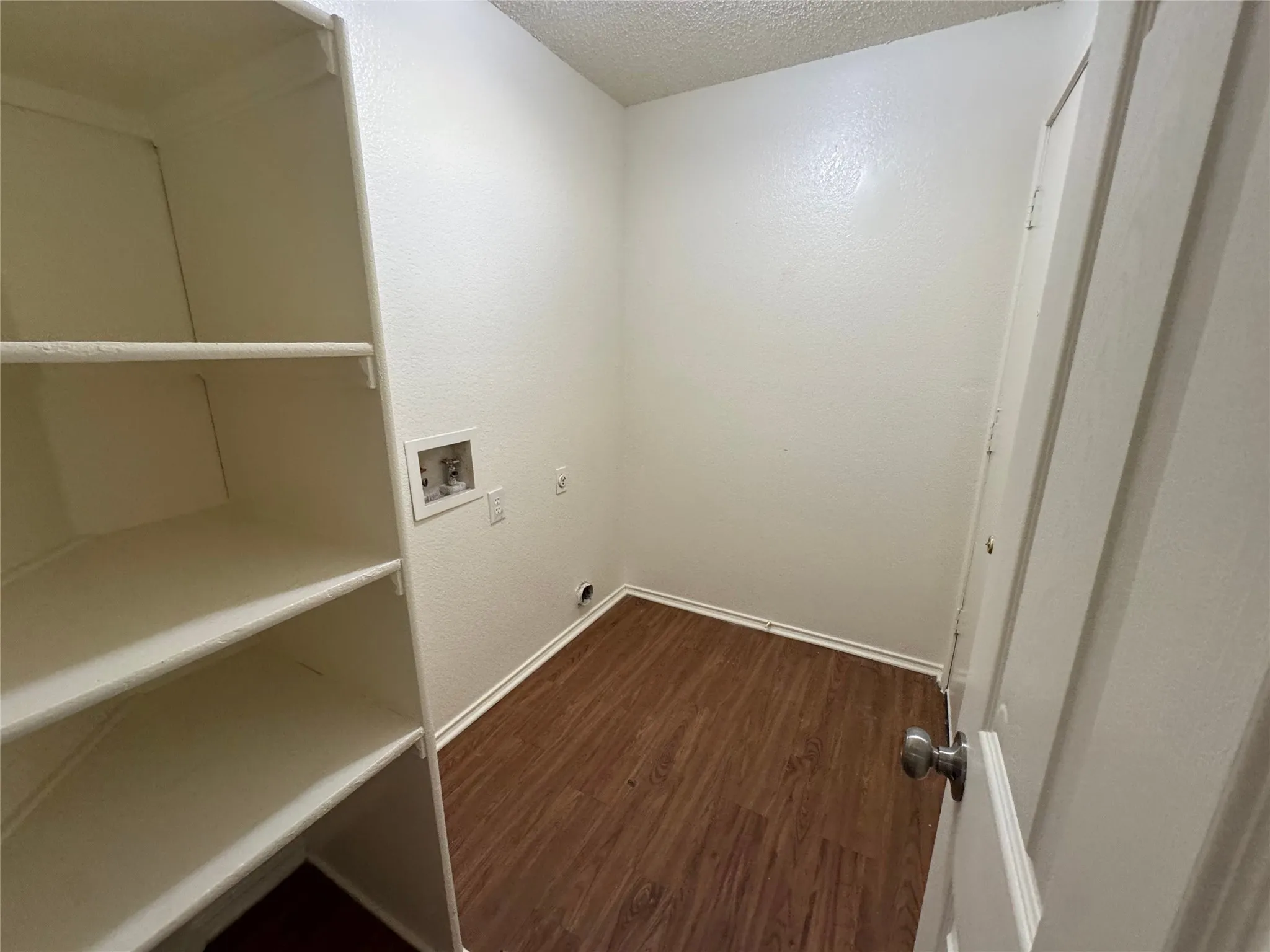 Single Family Residence For Rent in Tarrant County , 4024 Periwinkle Drive, Fort Worth, Texas 76137, 3 Bedroom, 2 Bathroom, 2 Garage spaces, 1,752 Sqft, built in 1992, mls#21355326, Real Estate Agent in Fort Worth, Homes For Rent in Tarrant county, Homes For Rent in Fort Worth, Realtor in Fort Worth Texas, Real Estate Brokerage Independent Realty Texas, Luminita Cordes Realtor