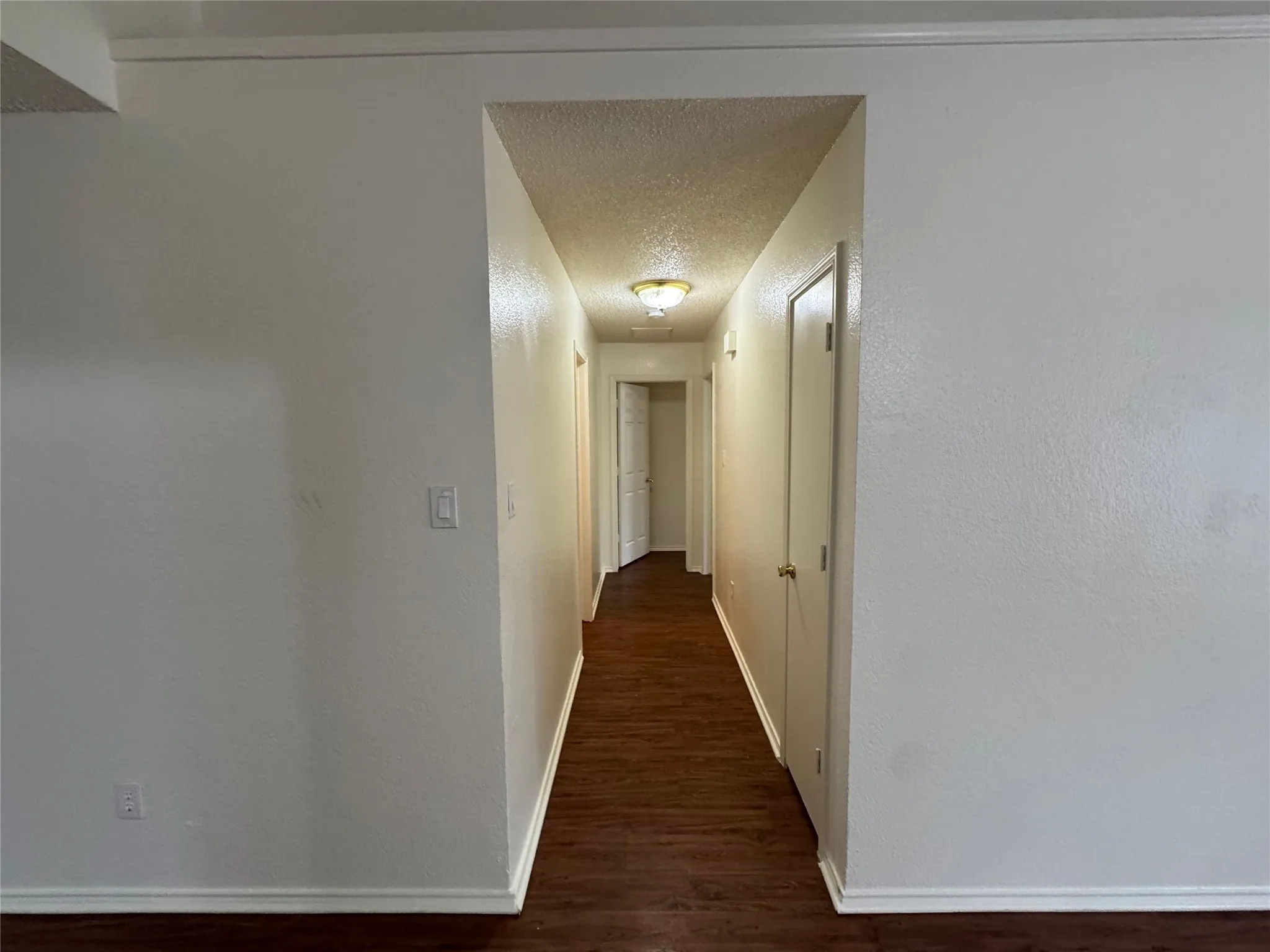 Single Family Residence For Rent in Tarrant County , 4024 Periwinkle Drive, Fort Worth, Texas 76137, 3 Bedroom, 2 Bathroom, 2 Garage spaces, 1,752 Sqft, built in 1992, mls#21355326, Real Estate Agent in Fort Worth, Homes For Rent in Tarrant county, Homes For Rent in Fort Worth, Realtor in Fort Worth Texas, Real Estate Brokerage Independent Realty Texas, Luminita Cordes Realtor