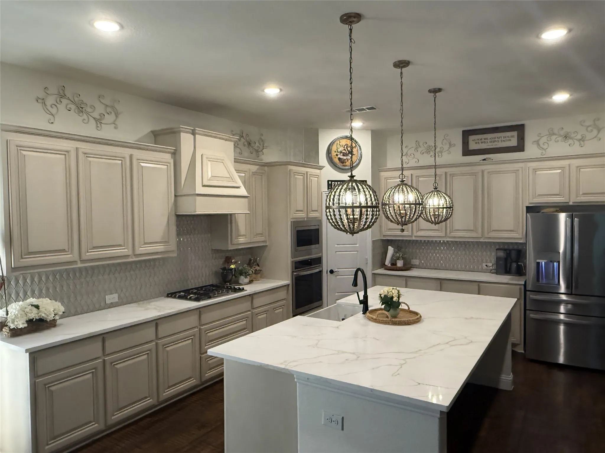 Single Family Residence For Sale in Grayson County , 1701 Flint Circle, Van Alstyne, Texas 75495, 4 Bedroom, 3 Bathroom, 3 Garage spaces, 3,160 Sqft, built in 2023, Price $1,500,000, mls#21355037, Real Estate Agent in Van Alstyne, Homes For Sale in Grayson county, Homes For Sale in Van Alstyne, Realtor in Van Alstyne Texas, Real Estate Brokerage Independent Realty Texas, Luminita Cordes Realtor