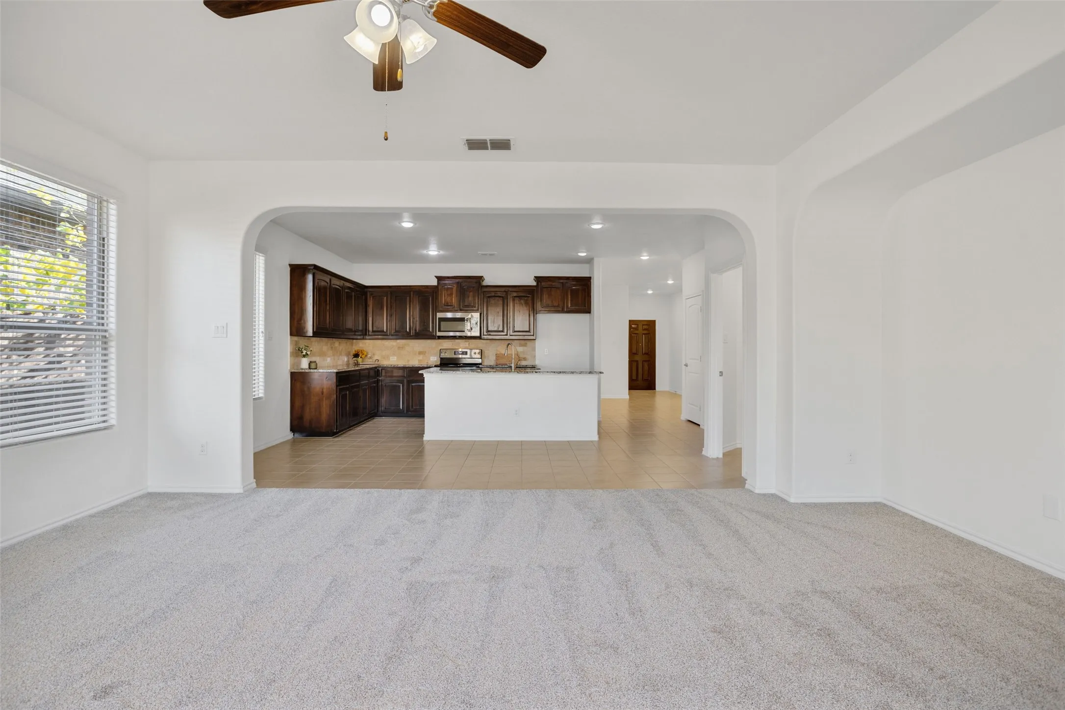 Single Family Residence For Sale in Tarrant County , 3929 Kennedy Ranch Road, Fort Worth, Texas 76262, 4 Bedroom, 2 Bathroom, 2 Garage spaces, 2,180 Sqft, built in 2016, mls#21355288, Real Estate Agent in Fort Worth, Homes For Sale in Tarrant county, Homes For Sale in Fort Worth, Realtor in Fort Worth Texas, Real Estate Brokerage Independent Realty Texas, Luminita Cordes Realtor