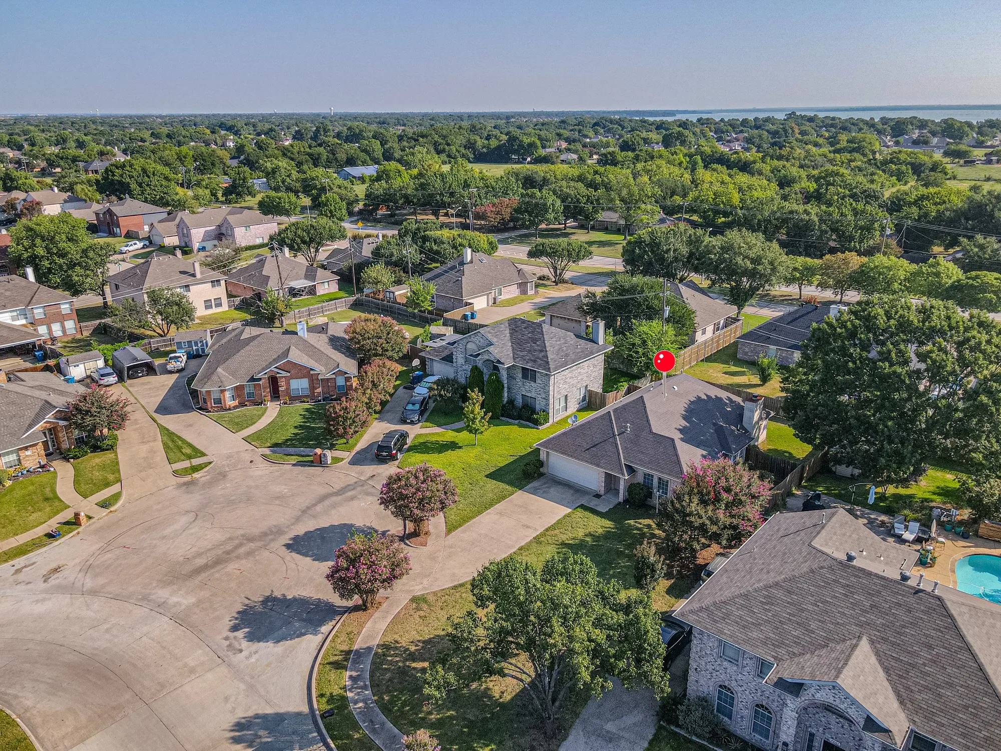 Single Family Residence For Sale in Dallas County , 7513 Beverly Drive, Rowlett, Texas 75089, 3 Bedroom, 2 Bathroom, 2 Garage spaces, 1,813 Sqft, built in 1997, mls#21345307, Real Estate Agent in Rowlett, Homes For Sale in Dallas county, Homes For Sale in Rowlett, Realtor in Rowlett Texas, Real Estate Brokerage Independent Realty Texas, Luminita Cordes Realtor