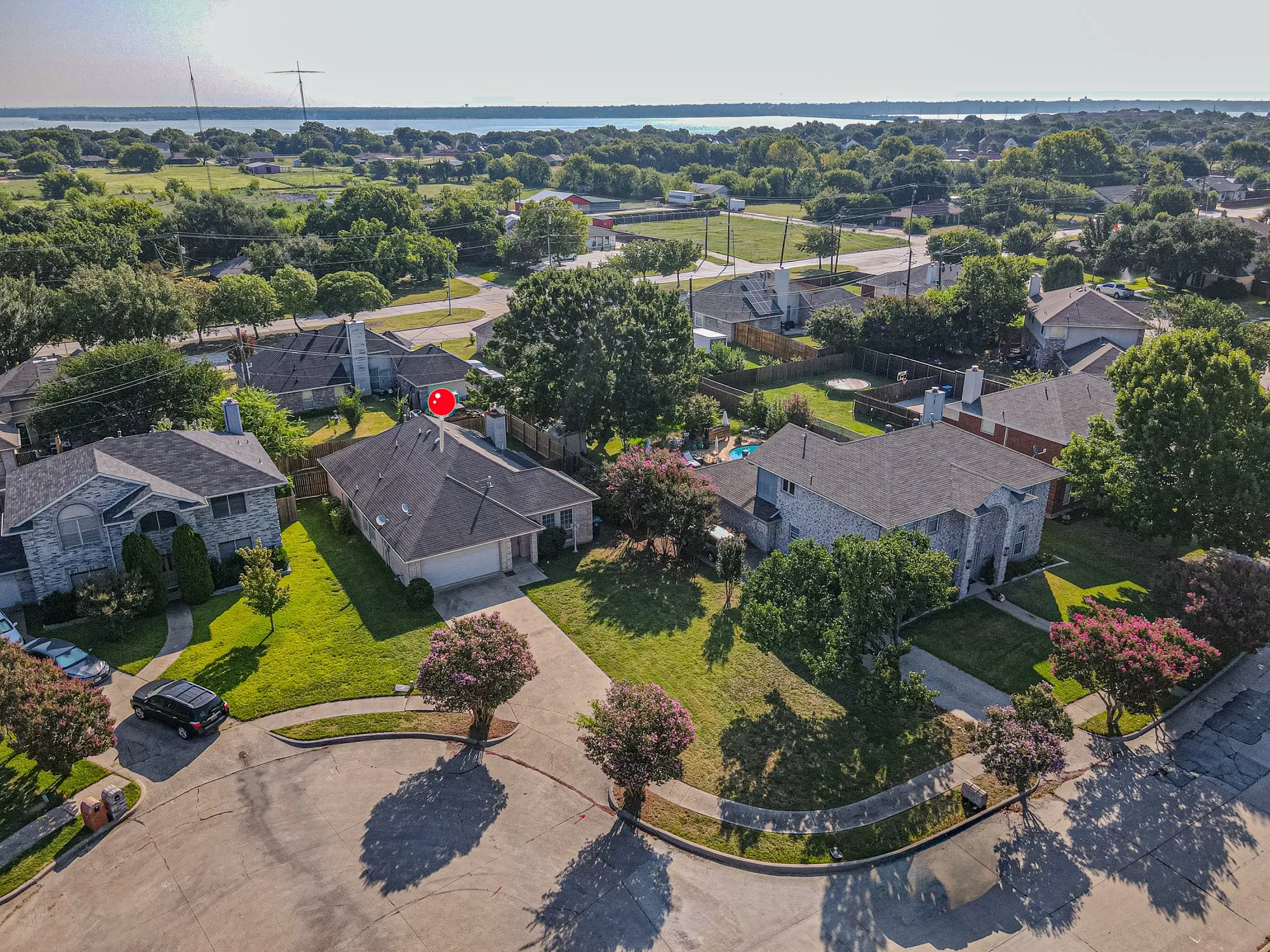 Single Family Residence For Sale in Dallas County , 7513 Beverly Drive, Rowlett, Texas 75089, 3 Bedroom, 2 Bathroom, 2 Garage spaces, 1,813 Sqft, built in 1997, mls#21345307, Real Estate Agent in Rowlett, Homes For Sale in Dallas county, Homes For Sale in Rowlett, Realtor in Rowlett Texas, Real Estate Brokerage Independent Realty Texas, Luminita Cordes Realtor
