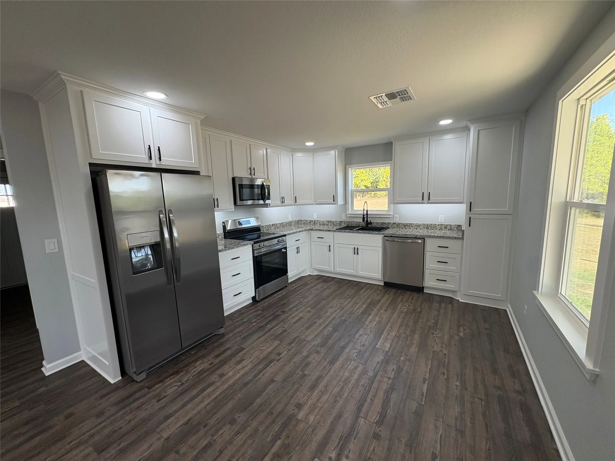 Single Family Residence For Sale in Wood County , 216 Blackfoot, Quitman, Texas 75783, 2 Bedroom, 1 Bathroom, Garage spaces, 936 Sqft, built in 2026, mls#21355337, Real Estate Agent in Quitman, Homes For Sale in Wood county, Homes For Sale in Quitman, Realtor in Quitman Texas, Real Estate Brokerage Independent Realty Texas, Luminita Cordes Realtor