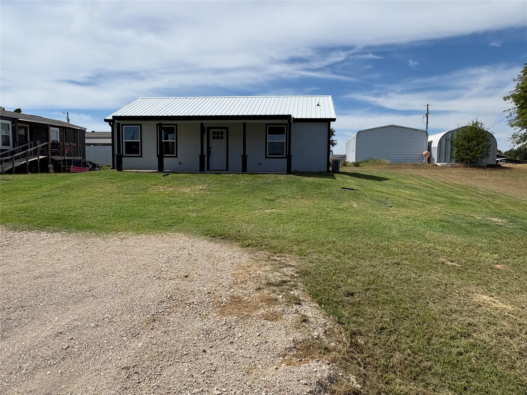 Single Family Residence For Sale in Wood County , 216 Blackfoot, Quitman, Texas 75783, 2 Bedroom, 1 Bathroom, Garage spaces, 936 Sqft, built in 2026, mls#21355337, Real Estate Agent in Quitman, Homes For Sale in Wood county, Homes For Sale in Quitman, Realtor in Quitman Texas, Real Estate Brokerage Independent Realty Texas, Luminita Cordes Realtor