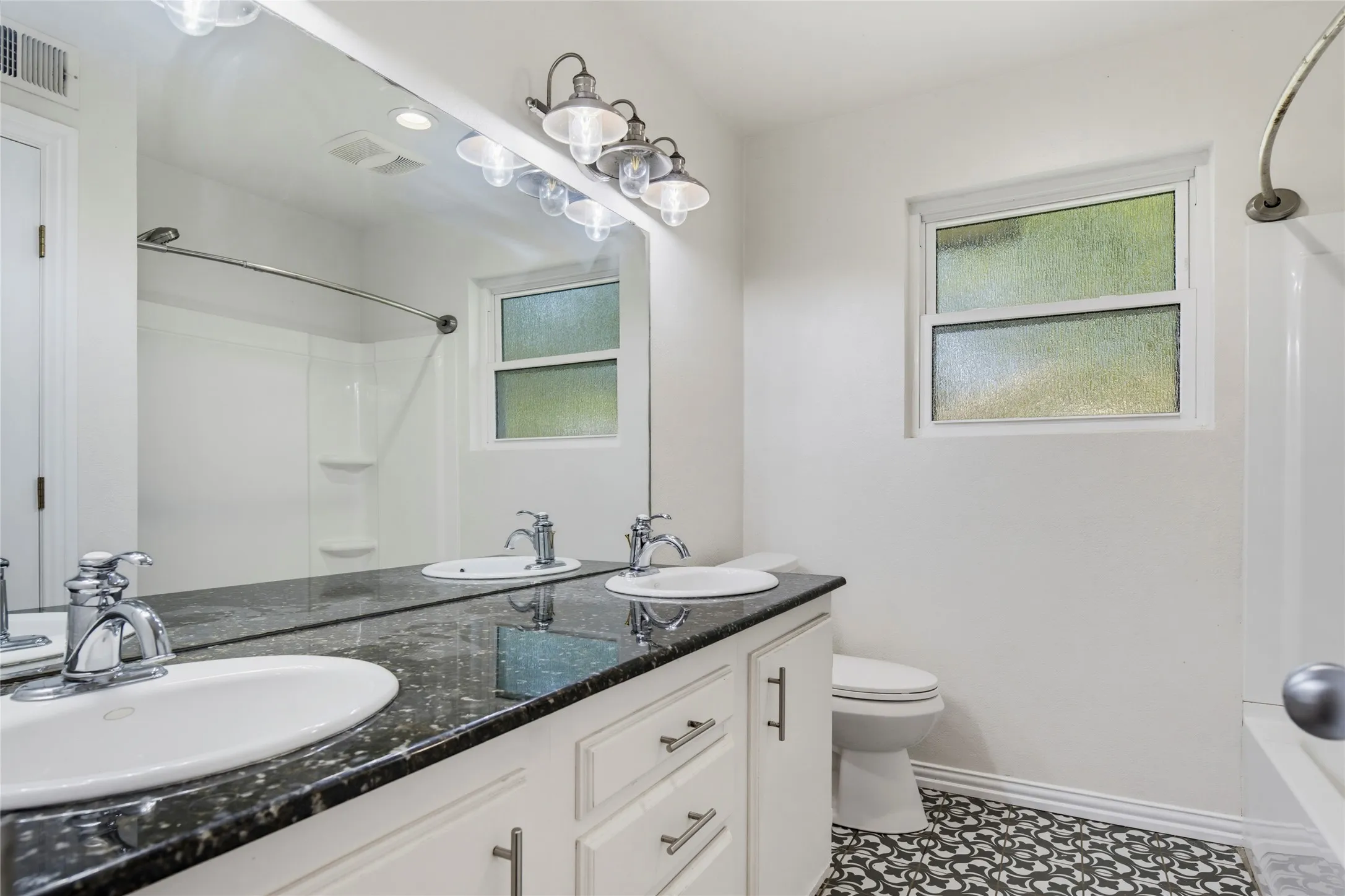 Single Family Residence For Sale in Tarrant County , 4205 Keeter Drive, North Richland Hills, Texas 76180, 3 Bedroom, 2 Bathroom, 2 Garage spaces, 1,588 Sqft, built in 1958, mls#21353916, Real Estate Agent in North Richland Hills, Homes For Sale in Tarrant county, Homes For Sale in North Richland Hills, Realtor in North Richland Hills Texas, Real Estate Brokerage Independent Realty Texas, Luminita Cordes Realtor