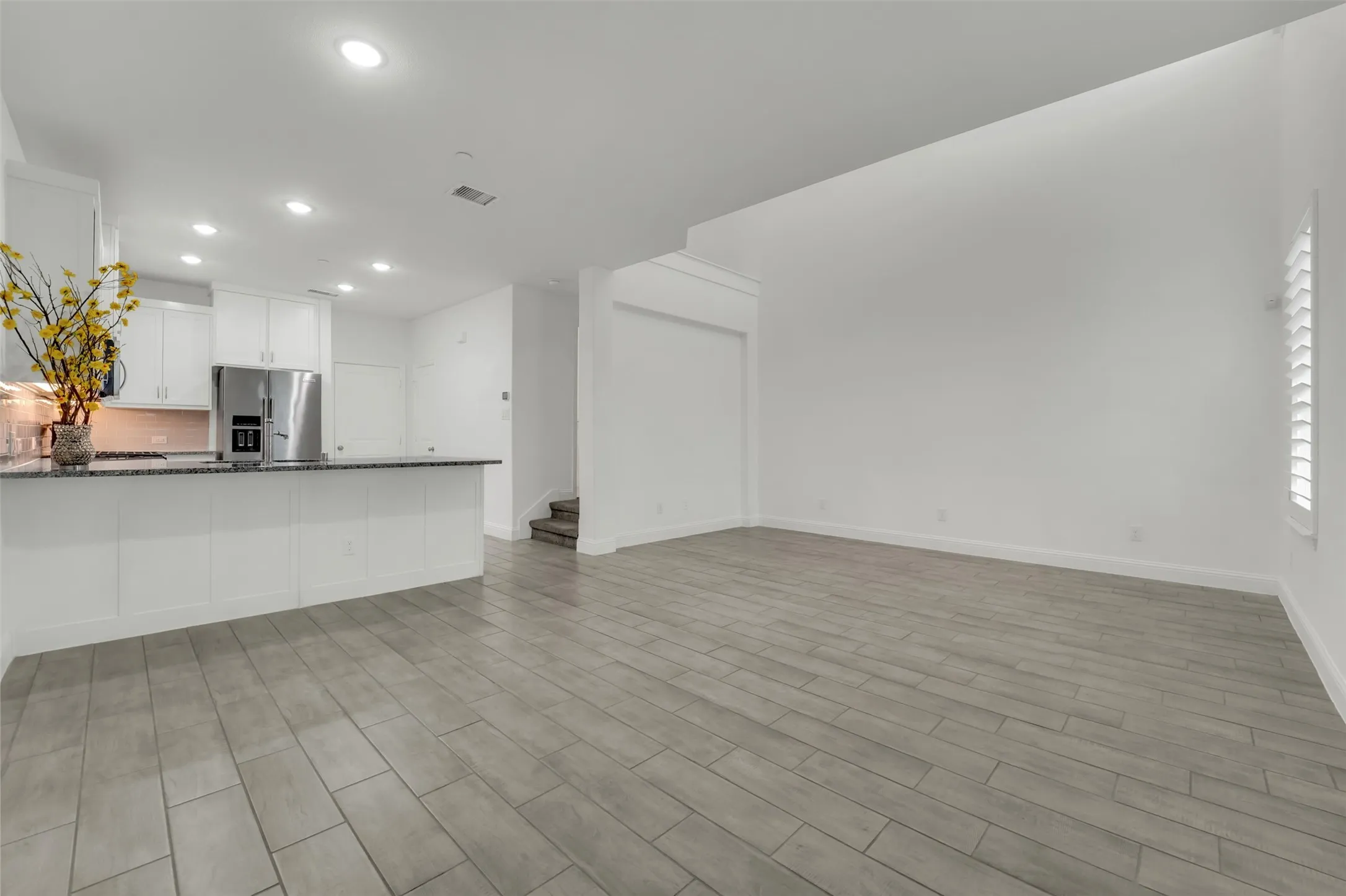 Townhouse For Sale in Dallas County , 2657 High Cotton Lane, Garland, Texas 75042, 2 Bedroom, 3 Bathroom, 2 Garage spaces, 1,514 Sqft, built in 2019, mls#21348110, Real Estate Agent in Garland, Homes For Sale in Dallas county, Homes For Sale in Garland, Realtor in Garland Texas, Real Estate Brokerage Independent Realty Texas, Luminita Cordes Realtor