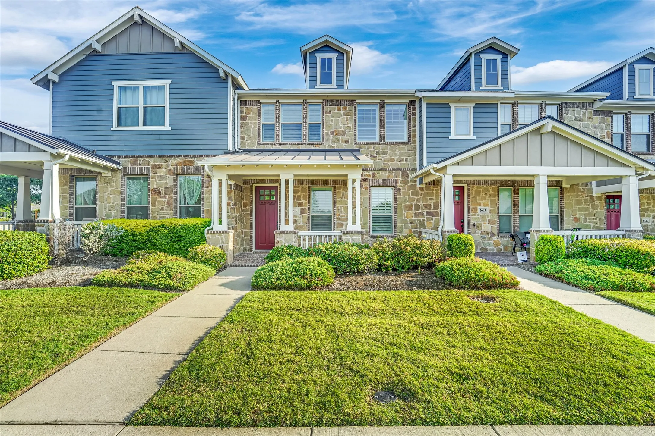 Townhouse For Sale in Dallas County , 2657 High Cotton Lane, Garland, Texas 75042, 2 Bedroom, 3 Bathroom, 2 Garage spaces, 1,514 Sqft, built in 2019, mls#21348110, Real Estate Agent in Garland, Homes For Sale in Dallas county, Homes For Sale in Garland, Realtor in Garland Texas, Real Estate Brokerage Independent Realty Texas, Luminita Cordes Realtor