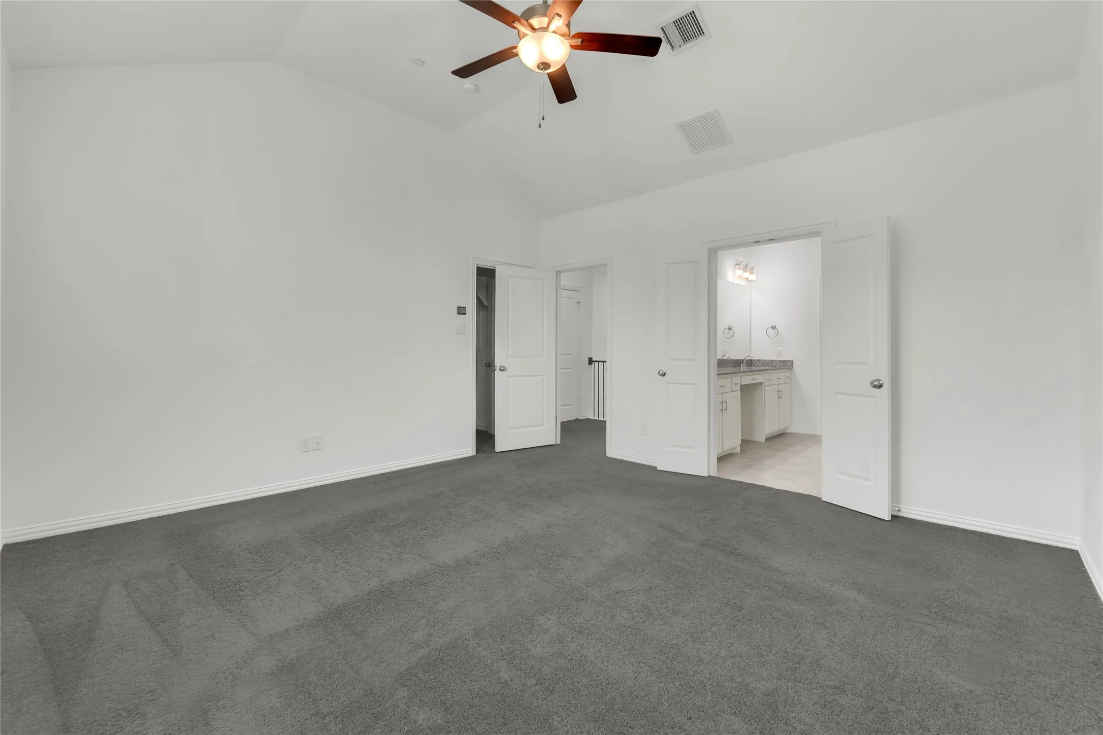 Townhouse For Sale in Dallas County , 2657 High Cotton Lane, Garland, Texas 75042, 2 Bedroom, 3 Bathroom, 2 Garage spaces, 1,514 Sqft, built in 2019, mls#21348110, Real Estate Agent in Garland, Homes For Sale in Dallas county, Homes For Sale in Garland, Realtor in Garland Texas, Real Estate Brokerage Independent Realty Texas, Luminita Cordes Realtor