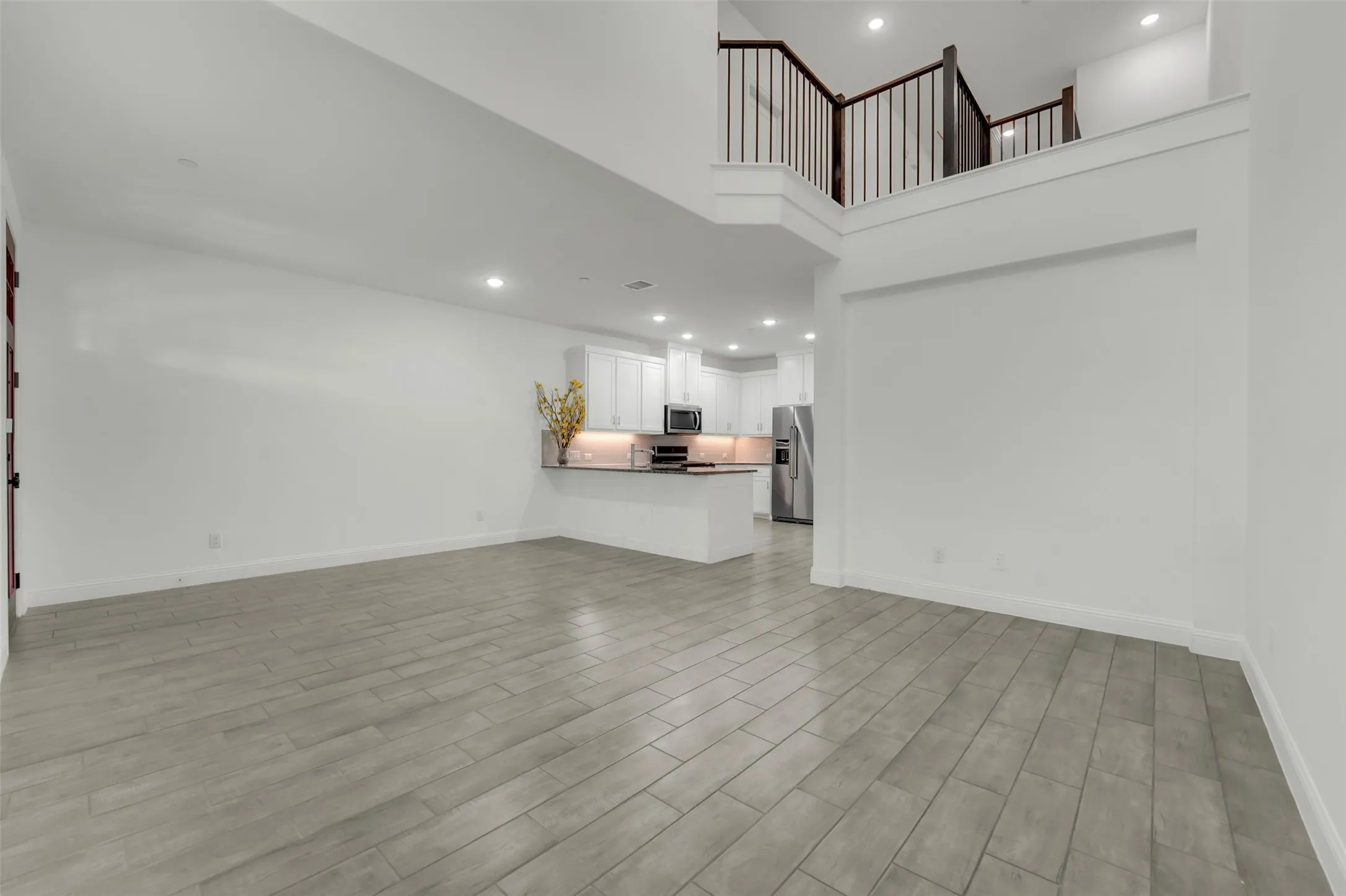 Townhouse For Sale in Dallas County , 2657 High Cotton Lane, Garland, Texas 75042, 2 Bedroom, 3 Bathroom, 2 Garage spaces, 1,514 Sqft, built in 2019, mls#21348110, Real Estate Agent in Garland, Homes For Sale in Dallas county, Homes For Sale in Garland, Realtor in Garland Texas, Real Estate Brokerage Independent Realty Texas, Luminita Cordes Realtor