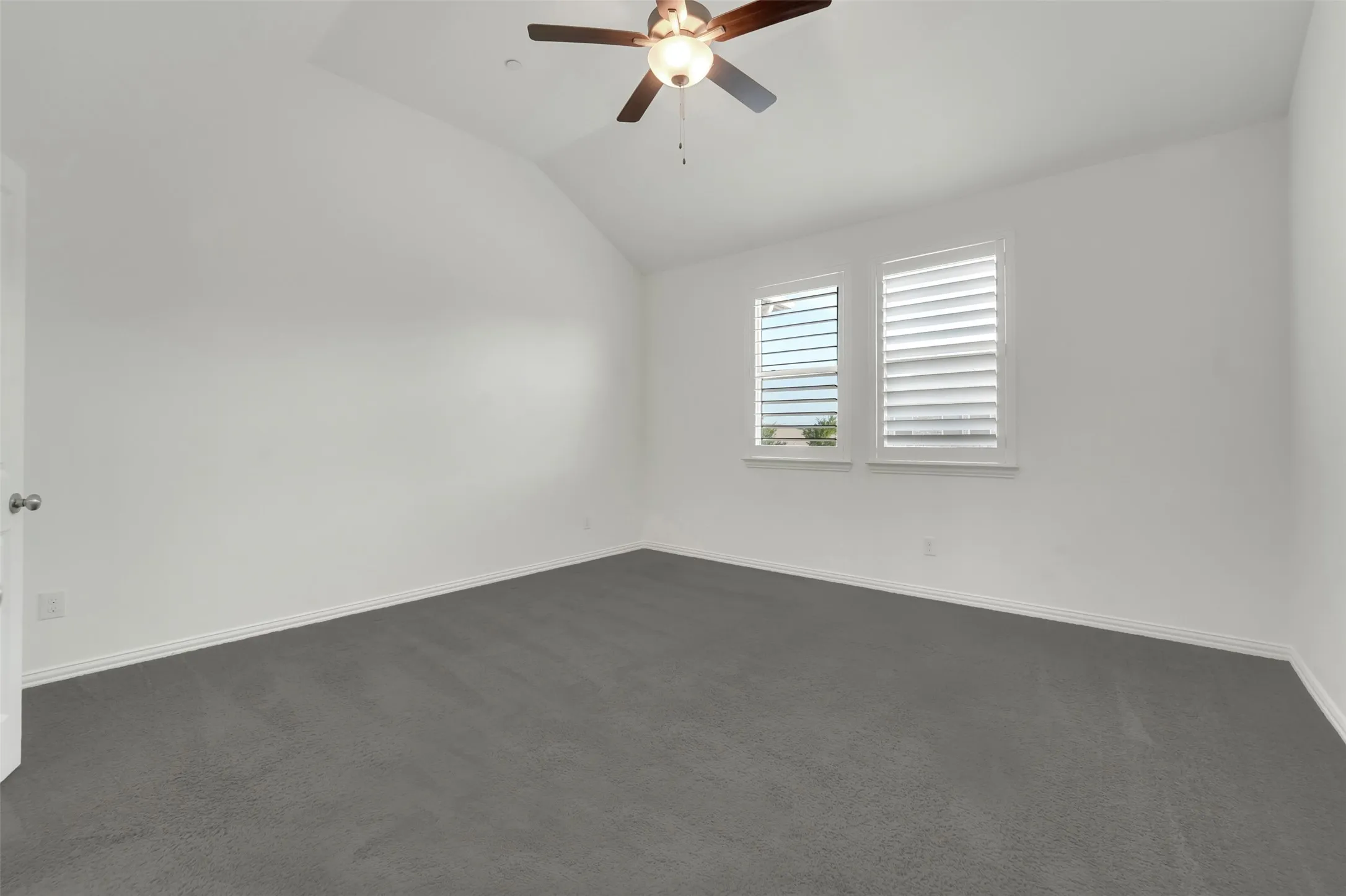 Townhouse For Sale in Dallas County , 2657 High Cotton Lane, Garland, Texas 75042, 2 Bedroom, 3 Bathroom, 2 Garage spaces, 1,514 Sqft, built in 2019, mls#21348110, Real Estate Agent in Garland, Homes For Sale in Dallas county, Homes For Sale in Garland, Realtor in Garland Texas, Real Estate Brokerage Independent Realty Texas, Luminita Cordes Realtor
