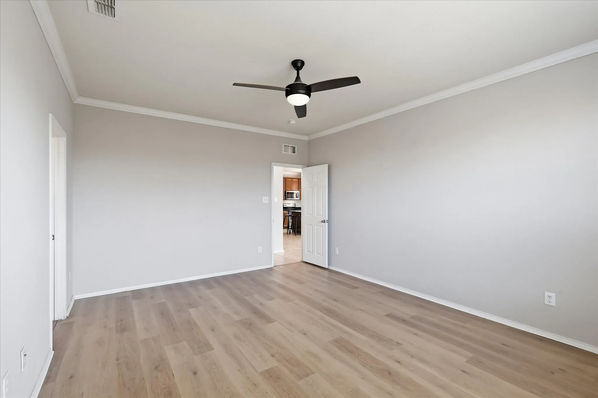 Single Family Residence For Rent in Denton County , 3116 Layla Creek Drive, Little Elm, Texas 75068, 3 Bedroom, 2 Bathroom, 2 Garage spaces, 1,960 Sqft, built in 2017, mls#21349024, Real Estate Agent in Little Elm, Homes For Rent in Denton county, Homes For Rent in Little Elm, Realtor in Little Elm Texas, Real Estate Brokerage Independent Realty Texas, Luminita Cordes Realtor