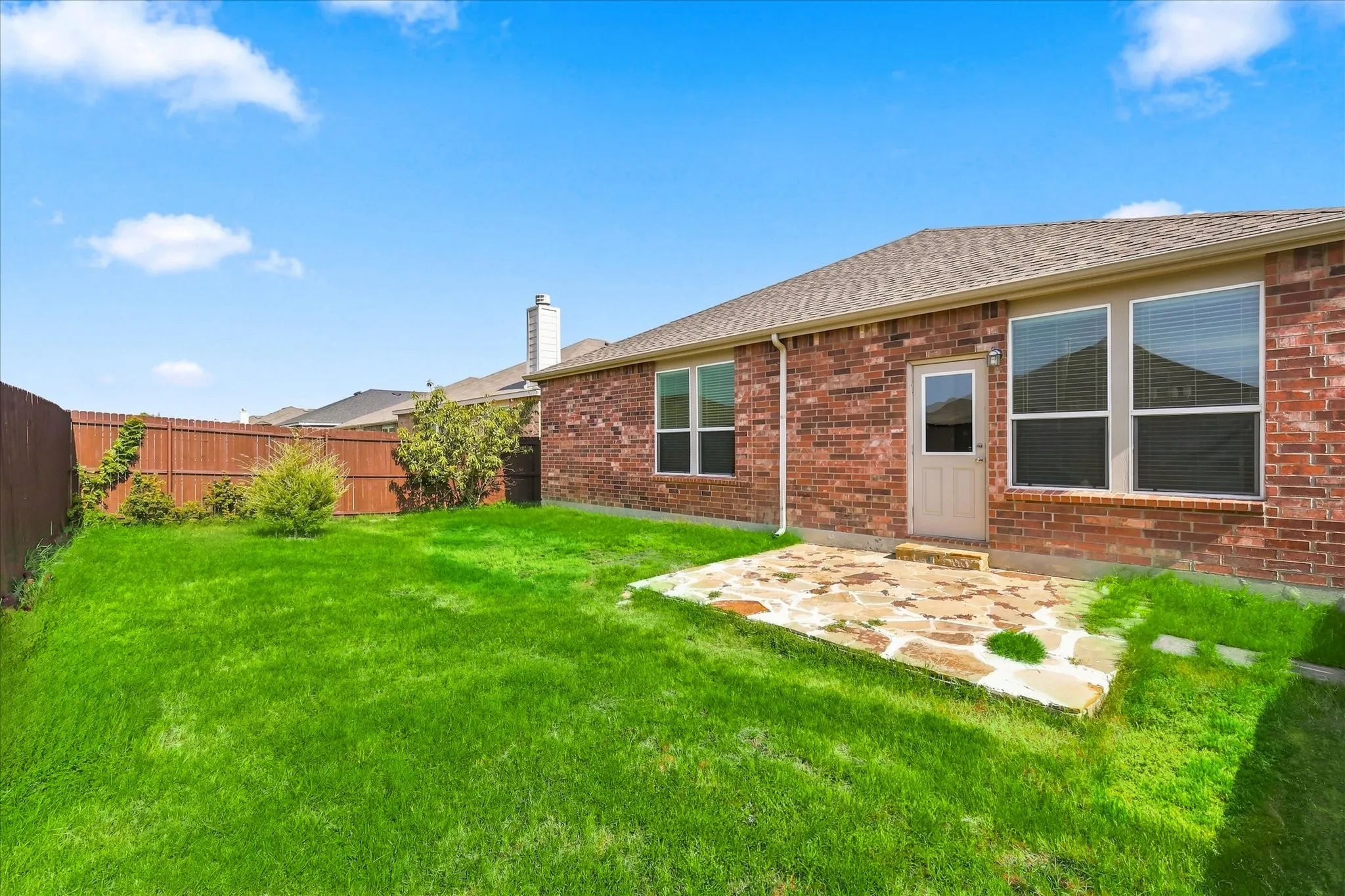 Single Family Residence For Rent in Denton County , 3116 Layla Creek Drive, Little Elm, Texas 75068, 3 Bedroom, 2 Bathroom, 2 Garage spaces, 1,960 Sqft, built in 2017, mls#21349024, Real Estate Agent in Little Elm, Homes For Rent in Denton county, Homes For Rent in Little Elm, Realtor in Little Elm Texas, Real Estate Brokerage Independent Realty Texas, Luminita Cordes Realtor