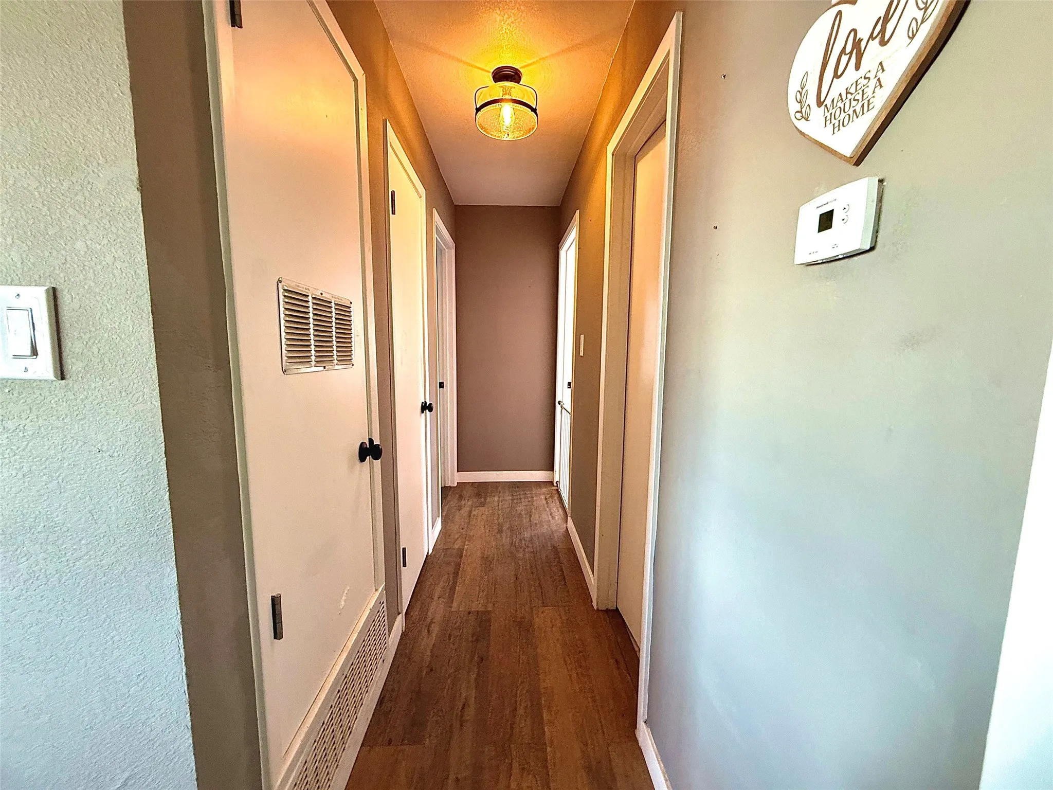 Single Family Residence For Rent in Montague County , 200 Arden Street, Bowie, Texas 76230, 3 Bedroom, 2 Bathroom, 2 Garage spaces, 1,328 Sqft, built in 1970, mls#21355355, Real Estate Agent in Bowie, Homes For Rent in Montague county, Homes For Rent in Bowie, Realtor in Bowie Texas, Real Estate Brokerage Independent Realty Texas, Luminita Cordes Realtor