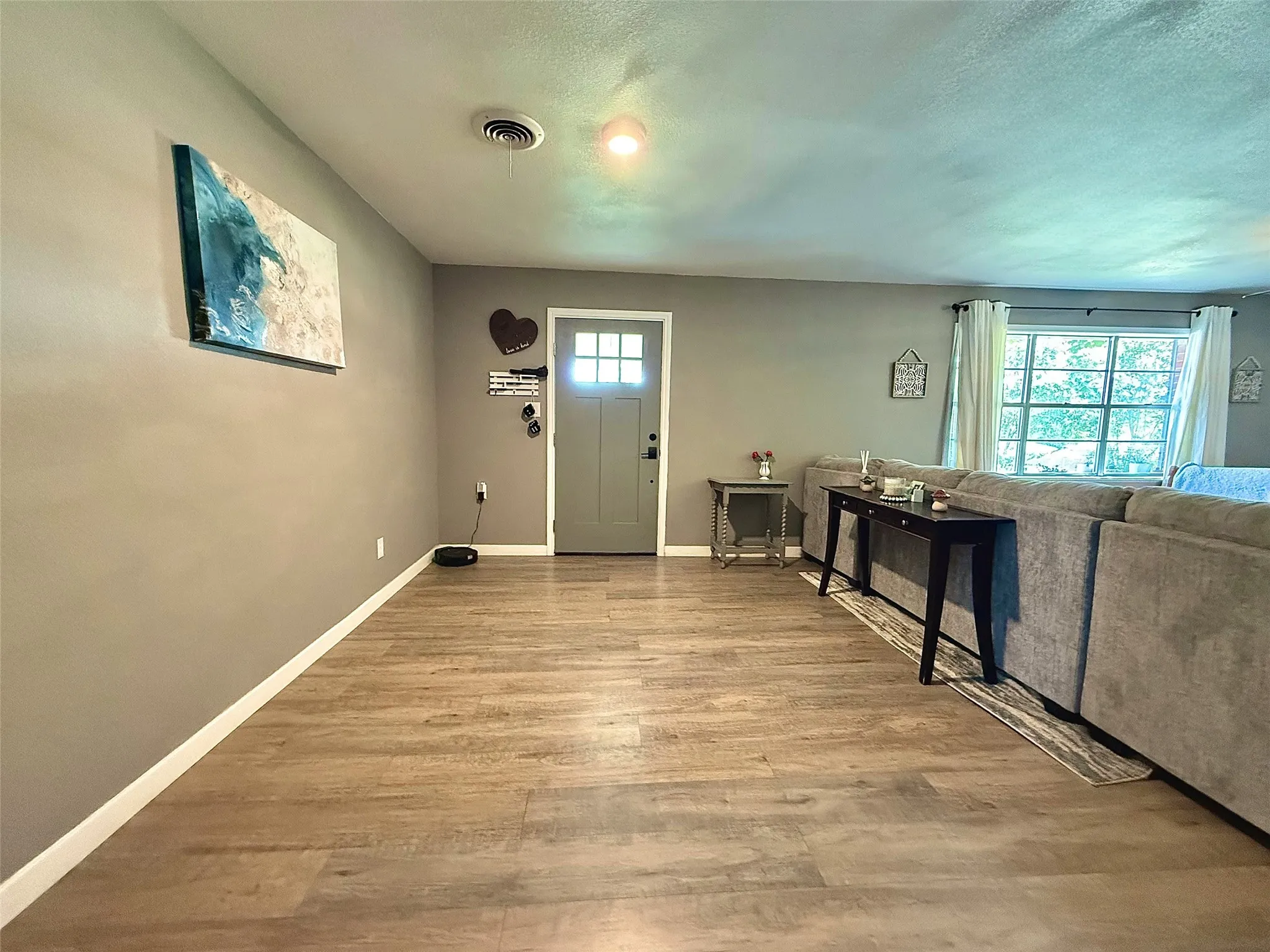 Single Family Residence For Rent in Montague County , 200 Arden Street, Bowie, Texas 76230, 3 Bedroom, 2 Bathroom, 2 Garage spaces, 1,328 Sqft, built in 1970, mls#21355355, Real Estate Agent in Bowie, Homes For Rent in Montague county, Homes For Rent in Bowie, Realtor in Bowie Texas, Real Estate Brokerage Independent Realty Texas, Luminita Cordes Realtor