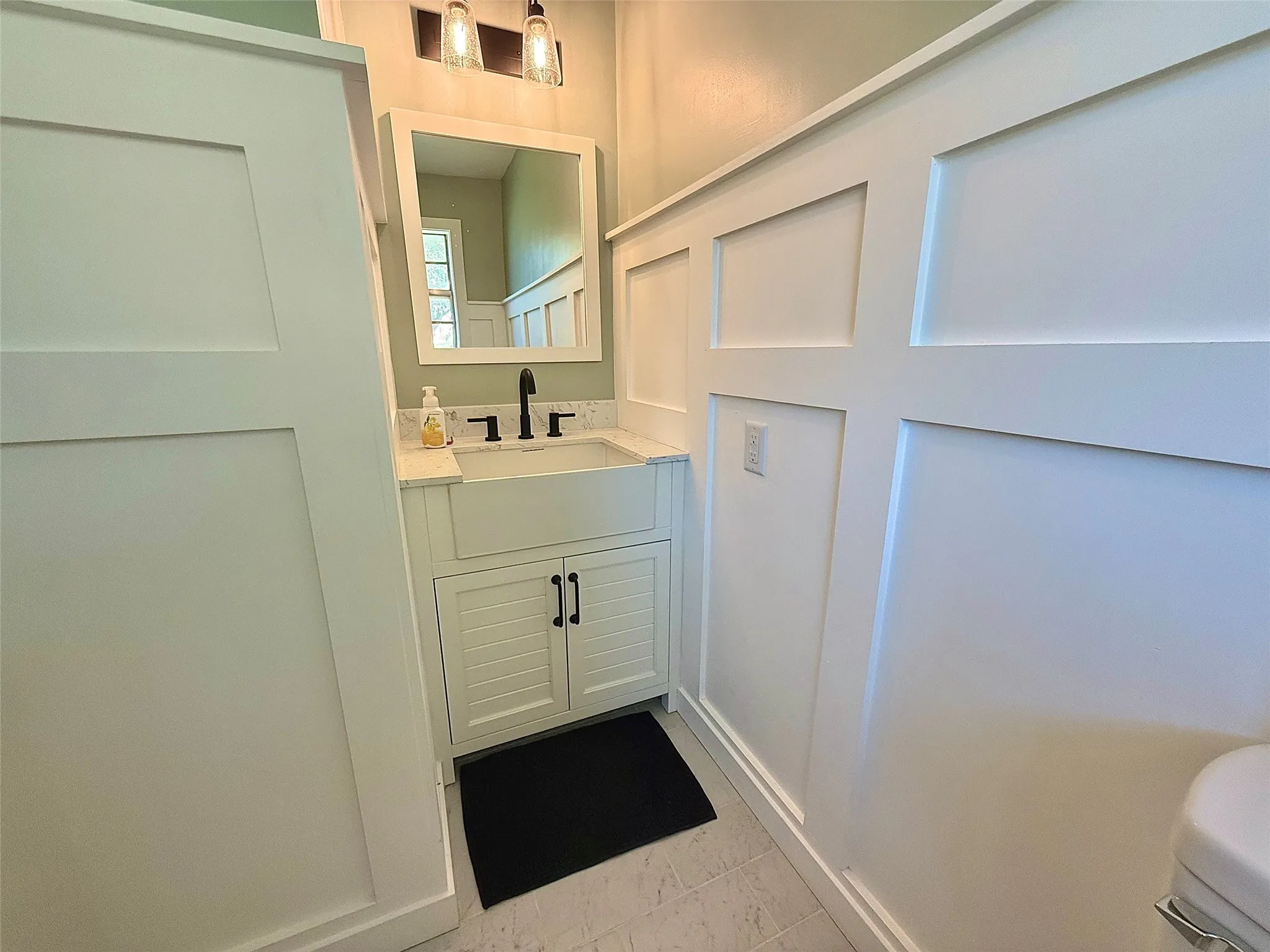 Single Family Residence For Rent in Montague County , 200 Arden Street, Bowie, Texas 76230, 3 Bedroom, 2 Bathroom, 2 Garage spaces, 1,328 Sqft, built in 1970, mls#21355355, Real Estate Agent in Bowie, Homes For Rent in Montague county, Homes For Rent in Bowie, Realtor in Bowie Texas, Real Estate Brokerage Independent Realty Texas, Luminita Cordes Realtor