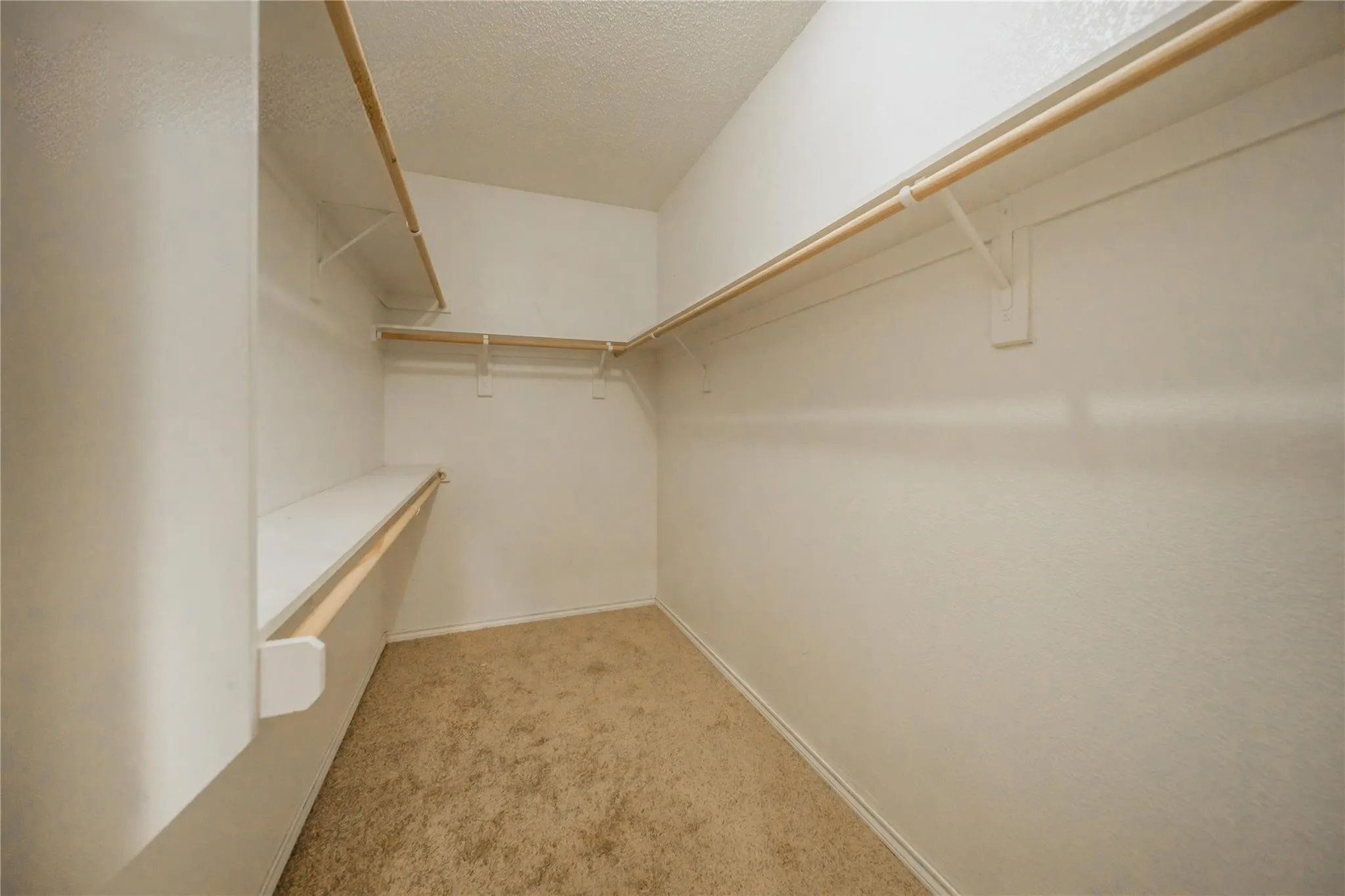 Townhouse For Rent in Collin County , 3325 Devonshire Drive, Plano, Texas 75075, 3 Bedroom, 3 Bathroom, 2 Garage spaces, 1,823 Sqft, built in 1998, mls#21355360, Real Estate Agent in Plano, Homes For Rent in Collin county, Homes For Rent in Plano, Realtor in Plano Texas, Real Estate Brokerage Independent Realty Texas, Luminita Cordes Realtor