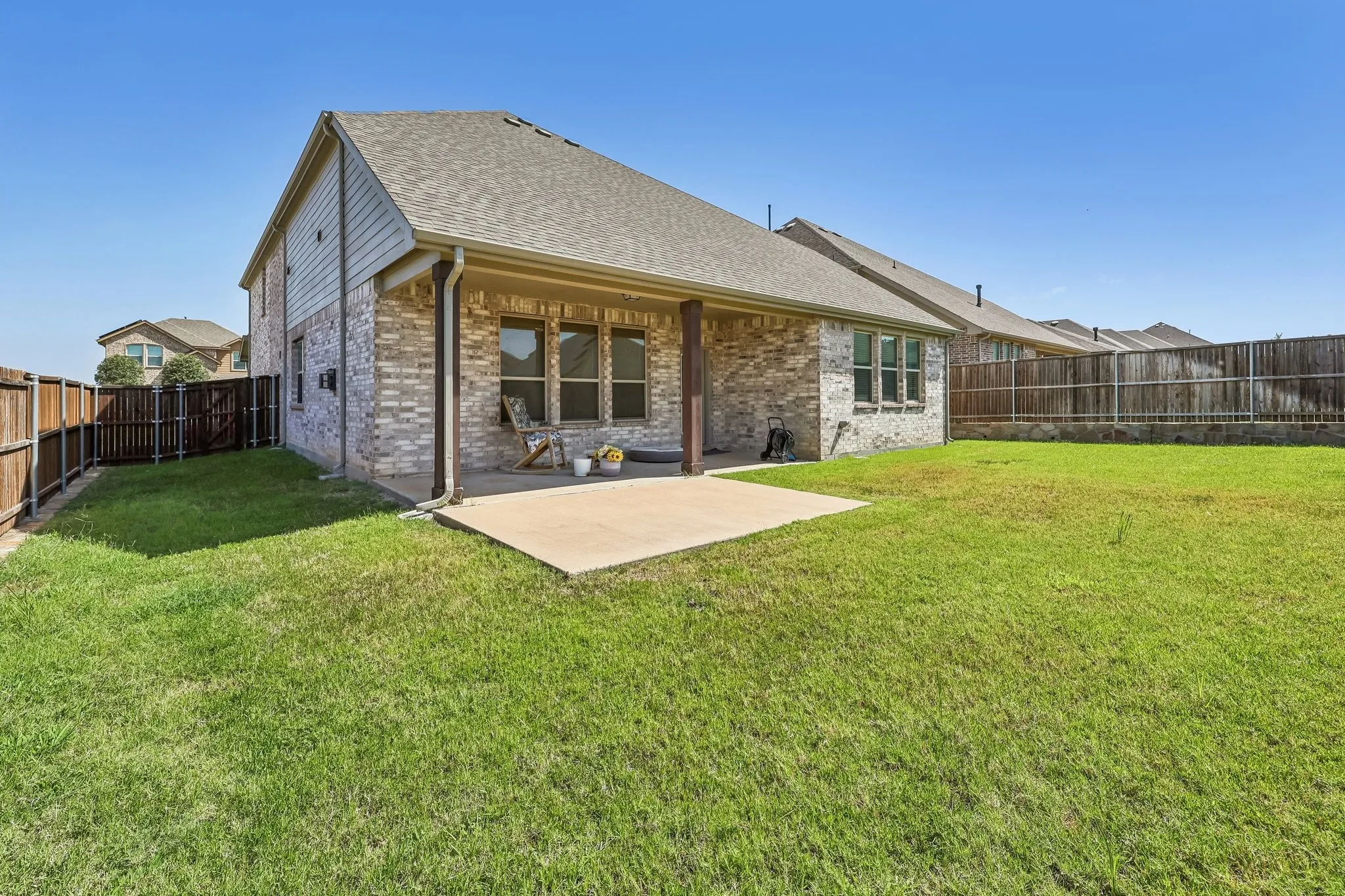 Single Family Residence For Sale in Rockwall County , 433 Forestridge Drive, Fate, Texas 75087, 5 Bedroom, 4 Bathroom, 2 Garage spaces, 3,259 Sqft, built in 2021, mls#21355278, Real Estate Agent in Fate, Homes For Sale in Rockwall county, Homes For Sale in Fate, Realtor in Fate Texas, Real Estate Brokerage Independent Realty Texas, Luminita Cordes Realtor