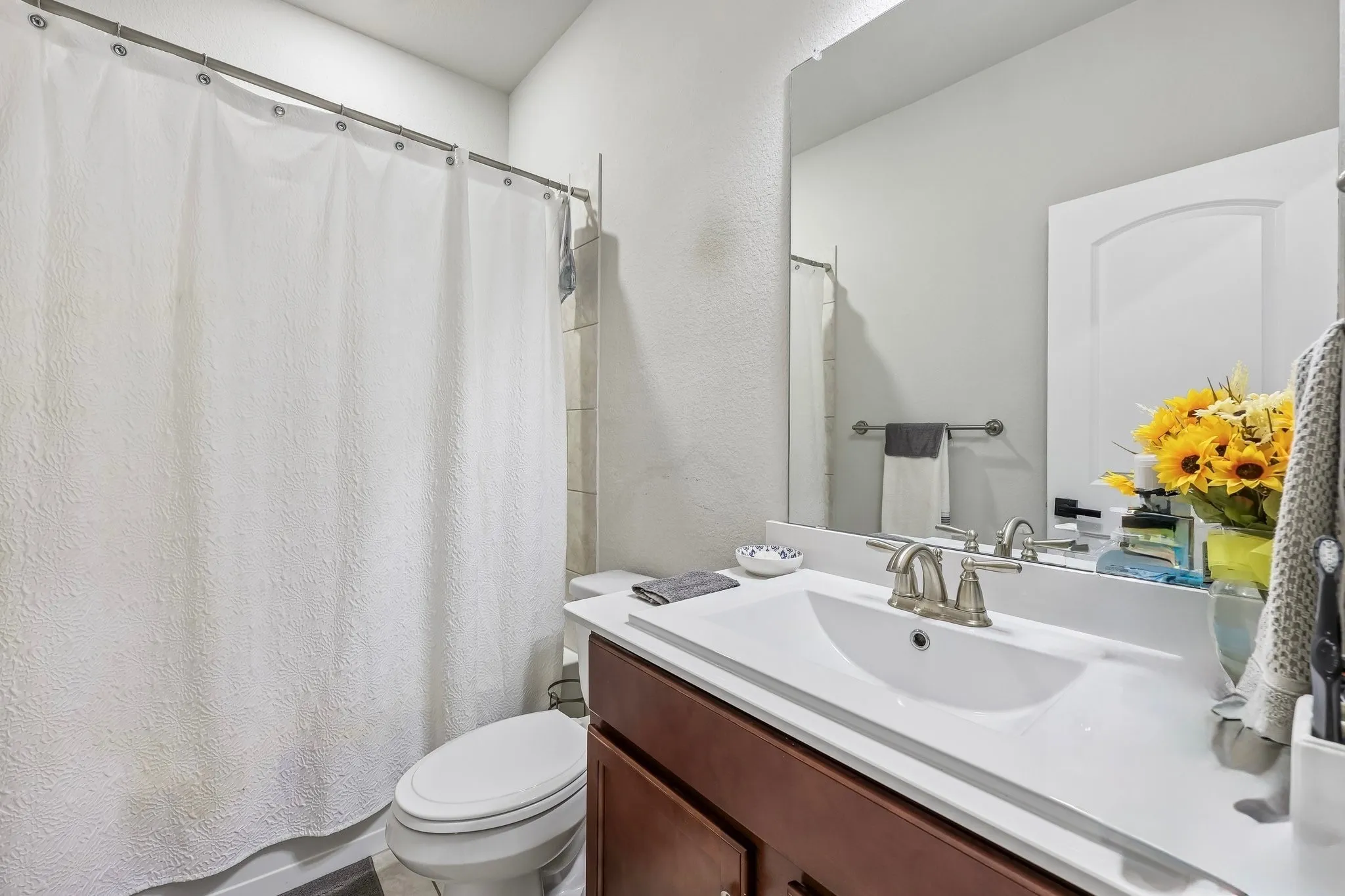 Single Family Residence For Sale in Rockwall County , 433 Forestridge Drive, Fate, Texas 75087, 5 Bedroom, 4 Bathroom, 2 Garage spaces, 3,259 Sqft, built in 2021, mls#21355278, Real Estate Agent in Fate, Homes For Sale in Rockwall county, Homes For Sale in Fate, Realtor in Fate Texas, Real Estate Brokerage Independent Realty Texas, Luminita Cordes Realtor