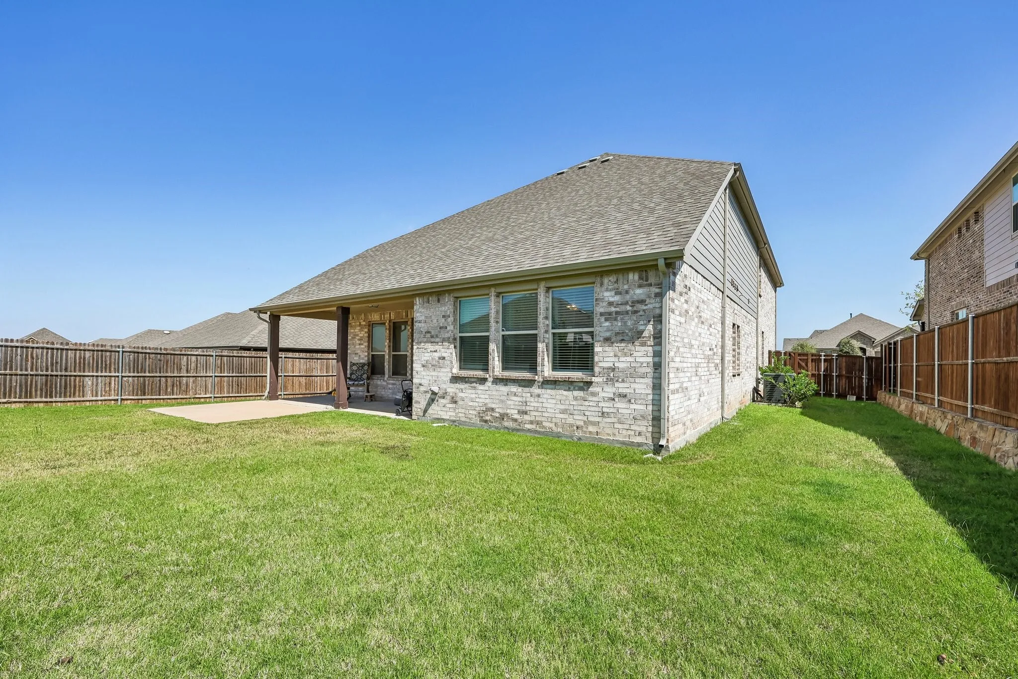 Single Family Residence For Sale in Rockwall County , 433 Forestridge Drive, Fate, Texas 75087, 5 Bedroom, 4 Bathroom, 2 Garage spaces, 3,259 Sqft, built in 2021, mls#21355278, Real Estate Agent in Fate, Homes For Sale in Rockwall county, Homes For Sale in Fate, Realtor in Fate Texas, Real Estate Brokerage Independent Realty Texas, Luminita Cordes Realtor
