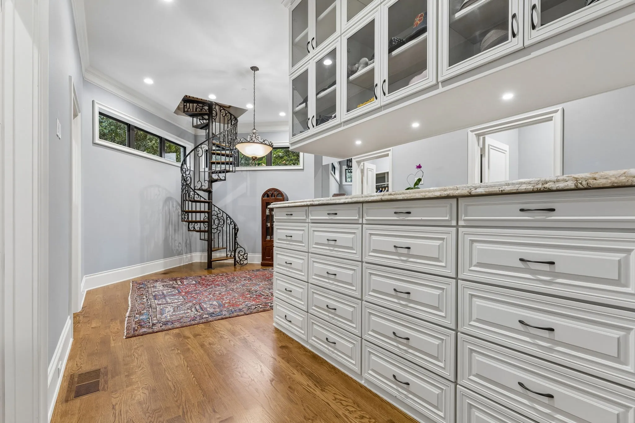 Single Family Residence For Rent in Dallas County , 4511 Watauga Road, Dallas, Texas 75209, 6 Bedrooms, 9 Bathrooms, 4 Garage spaces, 14,131 Sqft, built in 2005, Price $30,000, mls#21354265, Real Estate Agent in Dallas, Homes For Rent in Dallas county, Homes For Rent in Dallas, Realtor in Dallas Texas, Real Estate Brokerage Independent Realty Texas, Luminita Cordes Realtor