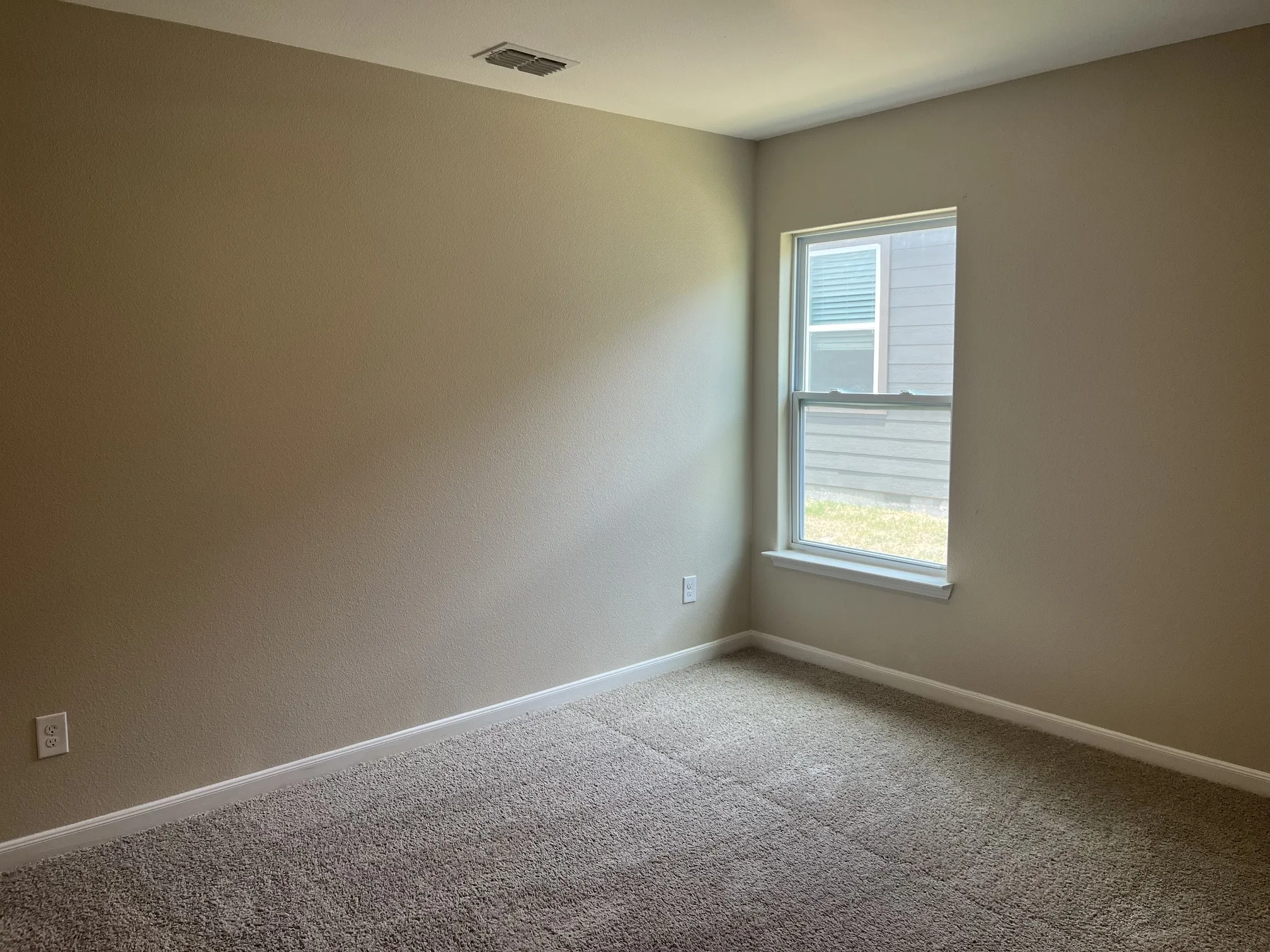 Single Family Residence For Sale in Denton County , 13624 Roosevelt Arch Drive, Ponder, Texas 76259, 4 Bedroom, 2 Bathroom, 2 Garage spaces, 1,596 Sqft, built in 2022, mls#21341089, Real Estate Agent in Ponder, Homes For Sale in Denton county, Homes For Sale in Ponder, Realtor in Ponder Texas, Real Estate Brokerage Independent Realty Texas, Luminita Cordes Realtor