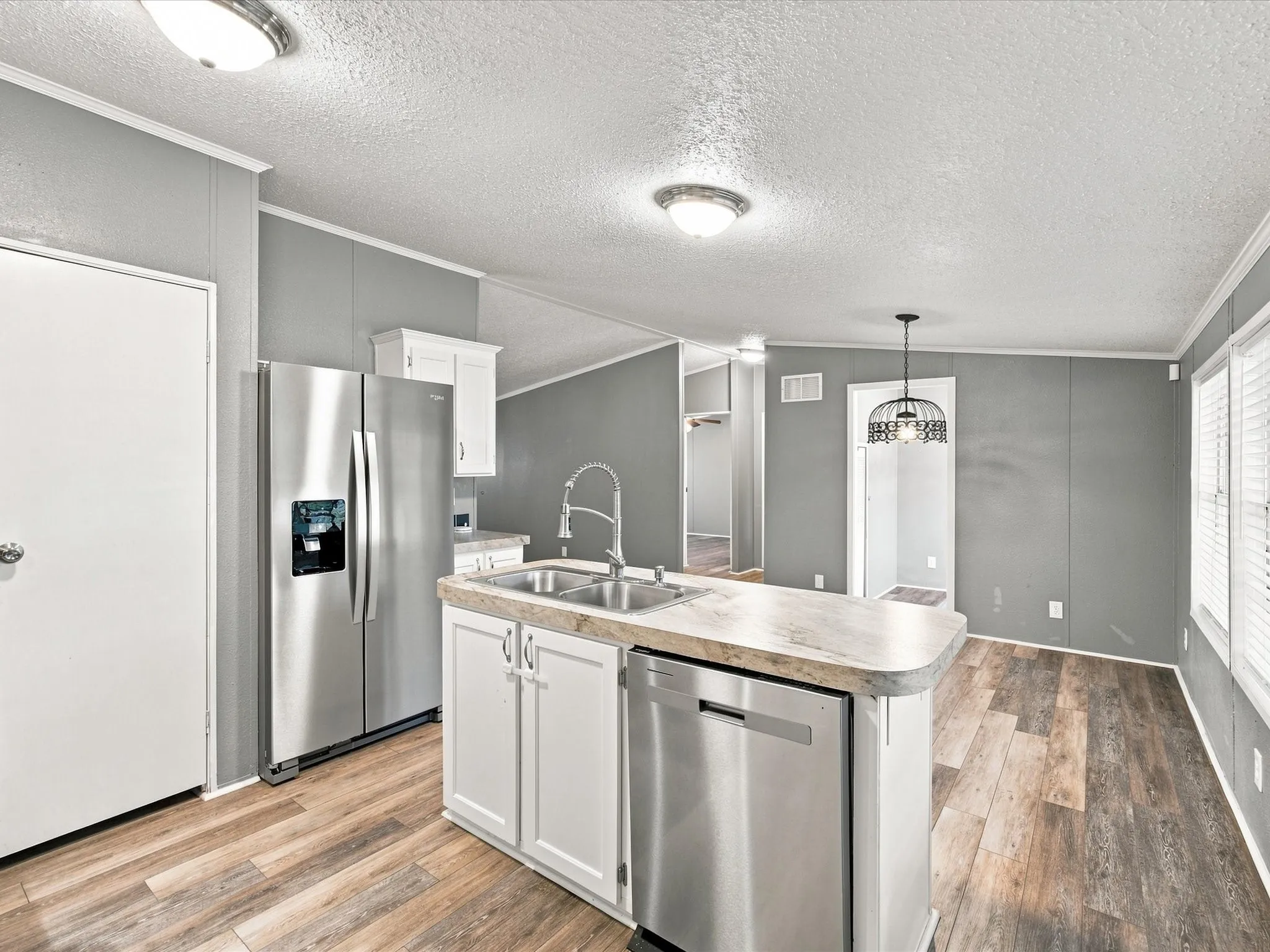 Mobile Home For Sale in Wise County , 1213 Alliance Boulevard, Rhome, Texas 76078, 3 Bedroom, 2 Bathroom, 2 Garage spaces, 1,680 Sqft, built in 1998, mls#21354942, Real Estate Agent in Rhome, Homes For Sale in Wise county, Homes For Sale in Rhome, Realtor in Rhome Texas, Real Estate Brokerage Independent Realty Texas, Luminita Cordes Realtor