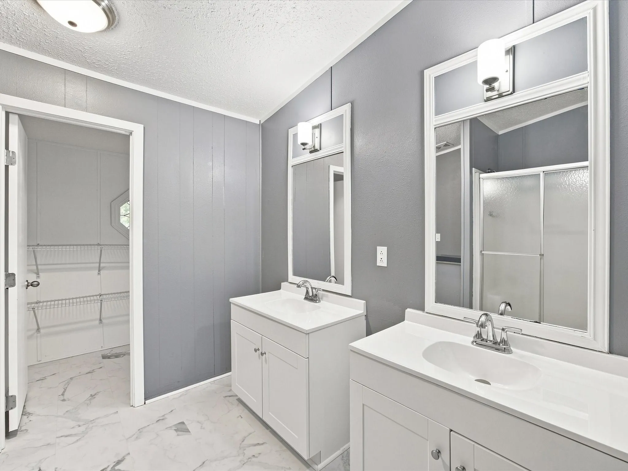 Primaray bathroom