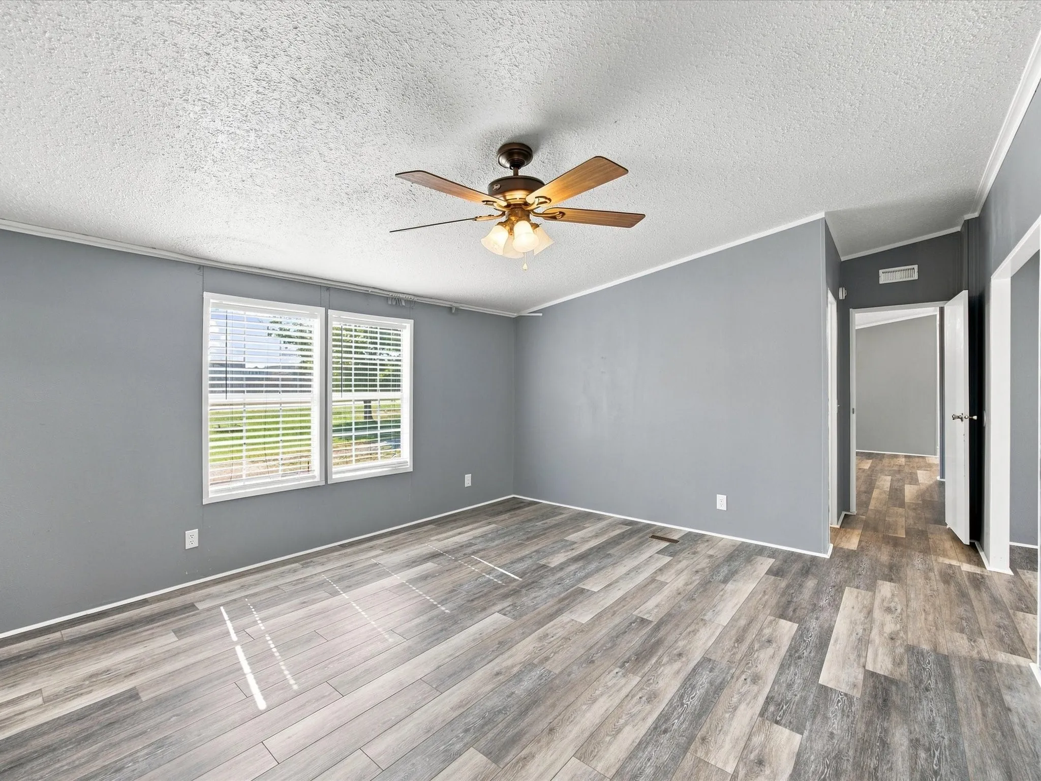 Mobile Home For Sale in Wise County , 1213 Alliance Boulevard, Rhome, Texas 76078, 3 Bedroom, 2 Bathroom, 2 Garage spaces, 1,680 Sqft, built in 1998, mls#21354942, Real Estate Agent in Rhome, Homes For Sale in Wise county, Homes For Sale in Rhome, Realtor in Rhome Texas, Real Estate Brokerage Independent Realty Texas, Luminita Cordes Realtor