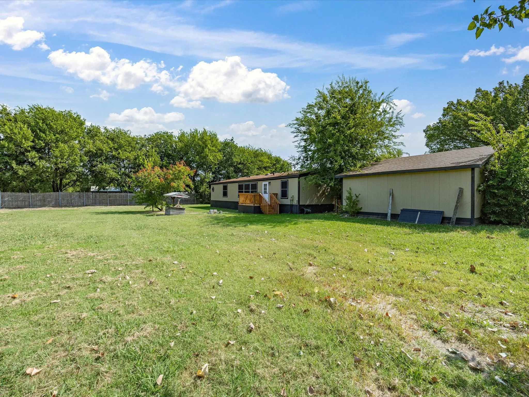 Mobile Home For Sale in Wise County , 1213 Alliance Boulevard, Rhome, Texas 76078, 3 Bedroom, 2 Bathroom, 2 Garage spaces, 1,680 Sqft, built in 1998, mls#21354942, Real Estate Agent in Rhome, Homes For Sale in Wise county, Homes For Sale in Rhome, Realtor in Rhome Texas, Real Estate Brokerage Independent Realty Texas, Luminita Cordes Realtor