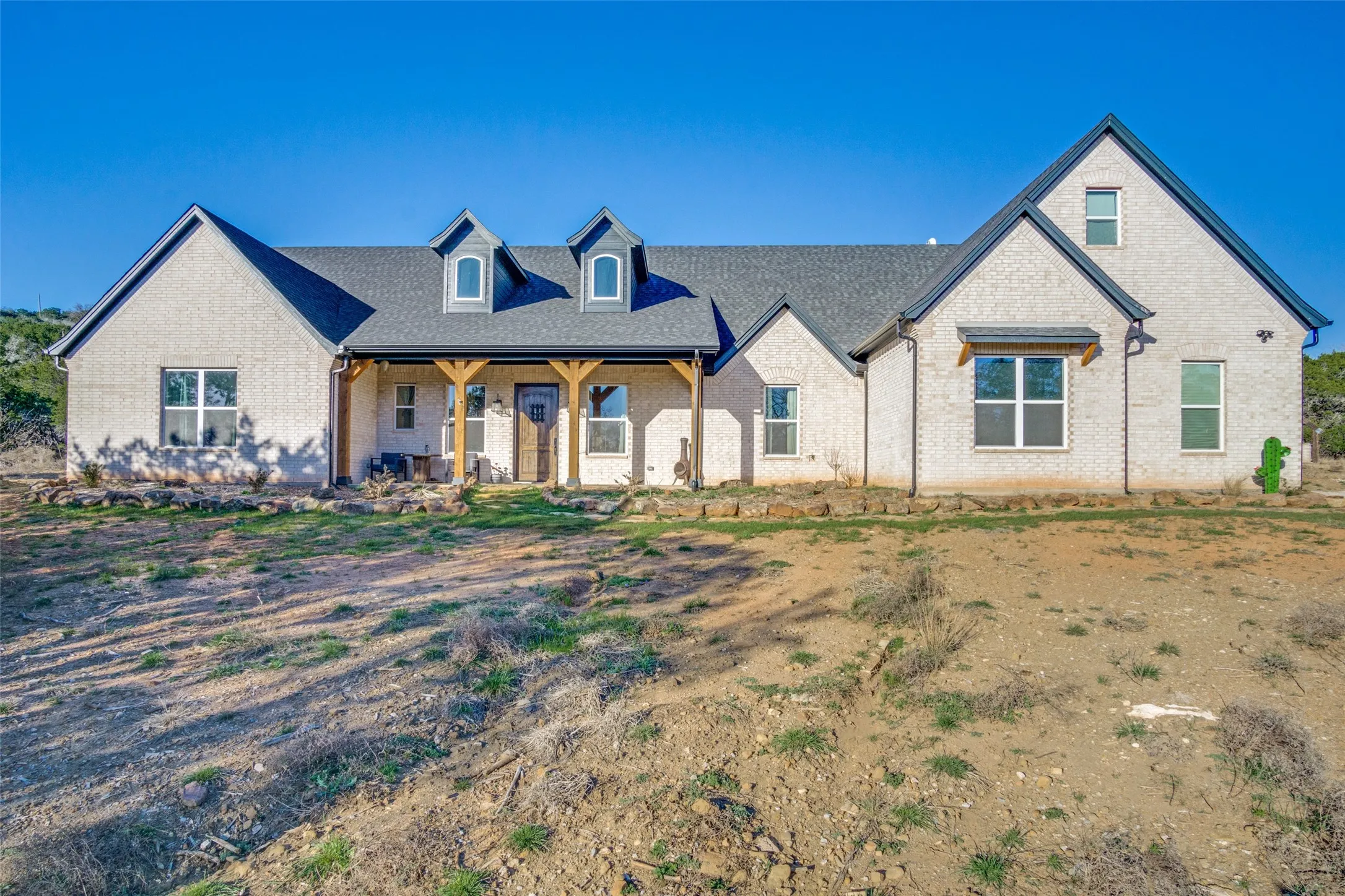 Single Family Residence For Sale in Palo Pinto County , 112 Wooded Acres Drive, Mineral Wells, Texas 76067, 4 Bedroom, 5 Bathroom, 3 Garage spaces, 3,600 Sqft, built in 2022, Price $875,000, mls#21355386, Real Estate Agent in Mineral Wells, Homes For Sale in Palo Pinto county, Homes For Sale in Mineral Wells, Realtor in Mineral Wells Texas, Real Estate Brokerage Independent Realty Texas, Luminita Cordes Realtor