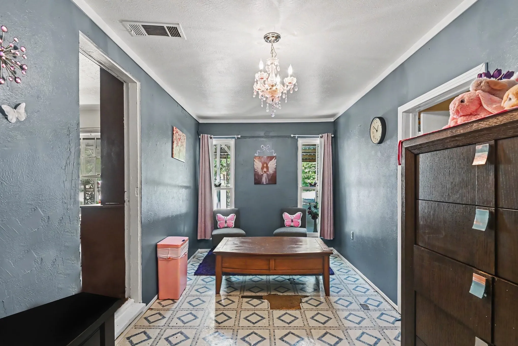 Single Family Residence For Sale in Tarrant County , 5533 Yeary Street, Sansom Park, Texas 76114, 4 Bedroom, 2 Bathroom, 2 Garage spaces, 1,616 Sqft, built in 1945, mls#21355390, Real Estate Agent in Sansom Park, Homes For Sale in Tarrant county, Homes For Sale in Sansom Park, Realtor in Sansom Park Texas, Real Estate Brokerage Independent Realty Texas, Luminita Cordes Realtor