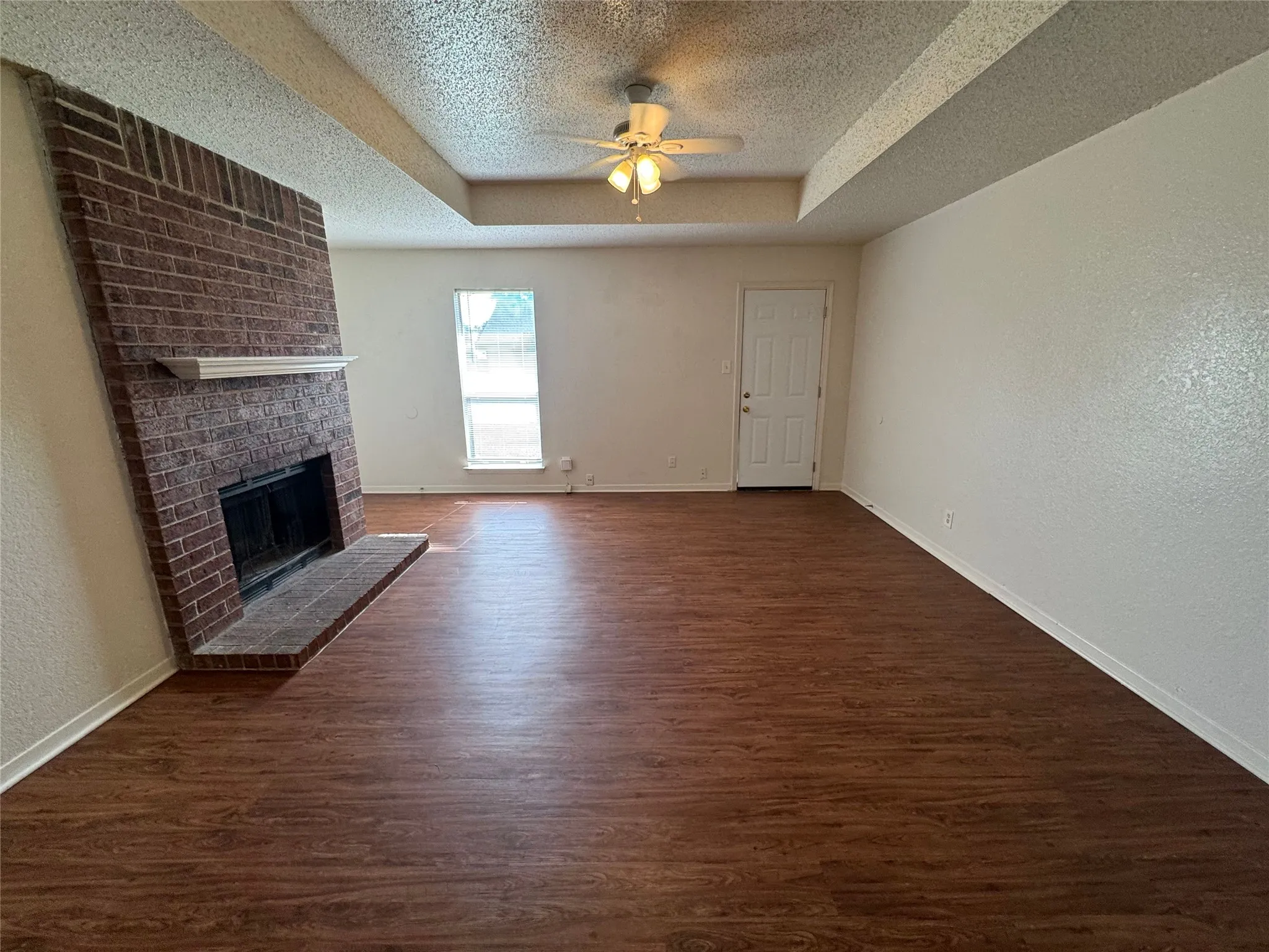 Single Family Residence For Rent in Tarrant County , 7510 Connie Lane, North Richland Hills, Texas 76182, 3 Bedroom, 2 Bathroom, 2 Garage spaces, 1,440 Sqft, built in 1986, mls#21355393, Real Estate Agent in North Richland Hills, Homes For Rent in Tarrant county, Homes For Rent in North Richland Hills, Realtor in North Richland Hills Texas, Real Estate Brokerage Independent Realty Texas, Luminita Cordes Realtor