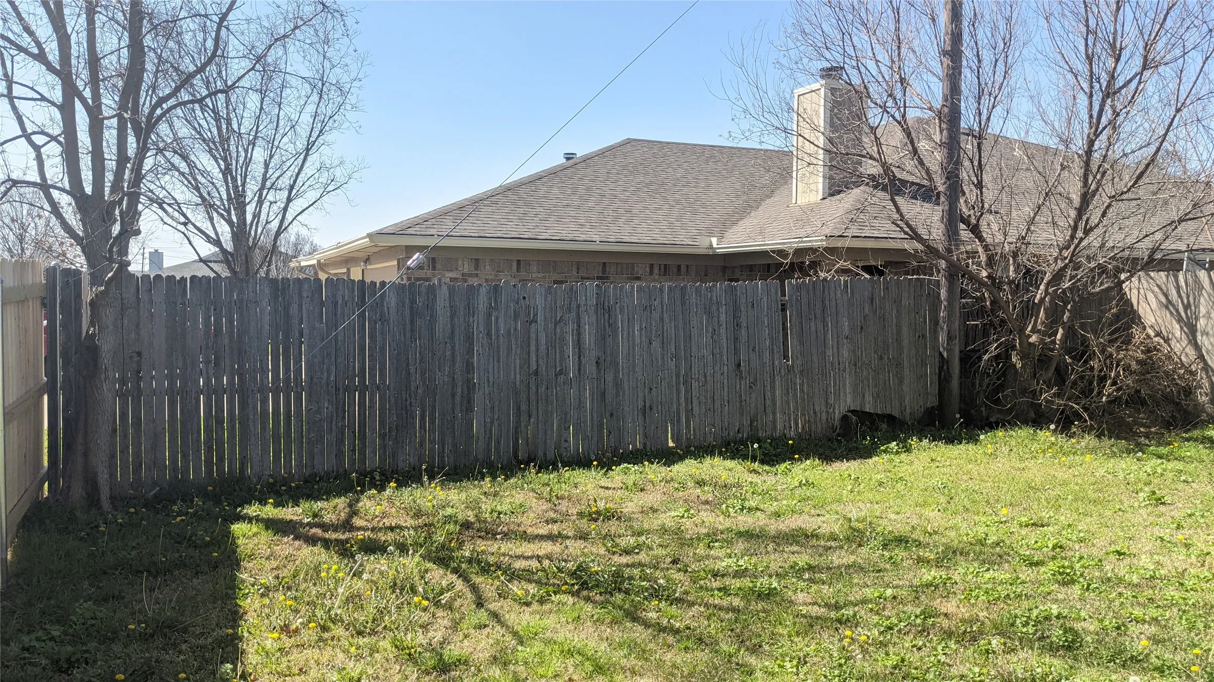 Single Family Residence For Rent in Tarrant County , 7510 Connie Lane, North Richland Hills, Texas 76182, 3 Bedroom, 2 Bathroom, 2 Garage spaces, 1,440 Sqft, built in 1986, mls#21355393, Real Estate Agent in North Richland Hills, Homes For Rent in Tarrant county, Homes For Rent in North Richland Hills, Realtor in North Richland Hills Texas, Real Estate Brokerage Independent Realty Texas, Luminita Cordes Realtor