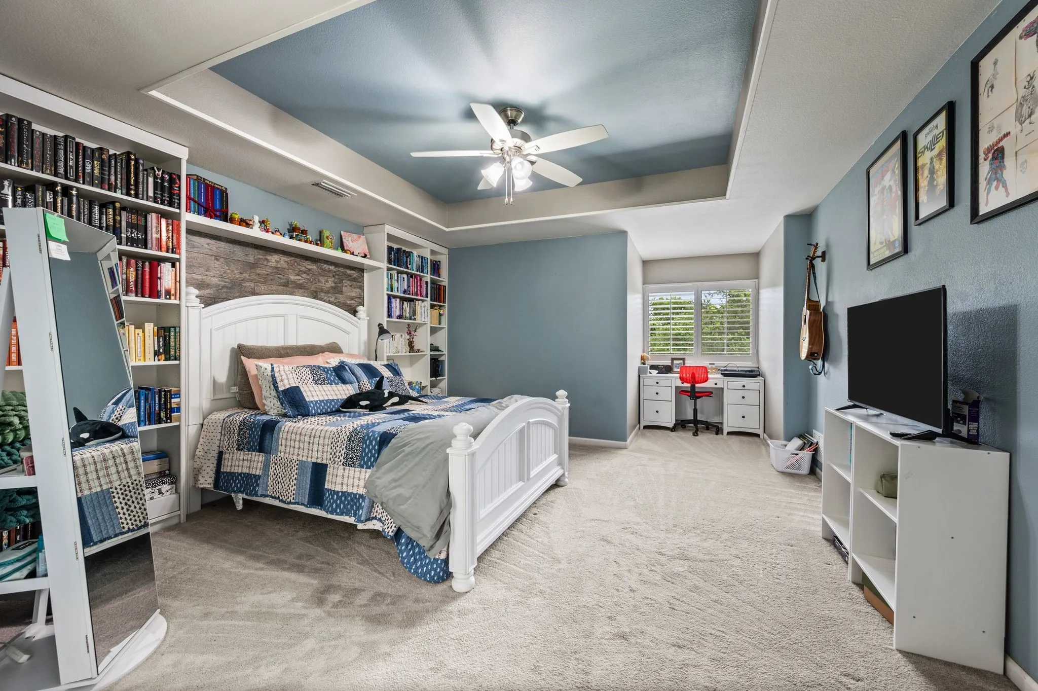 Secondary upstairs bedroom with ensuite