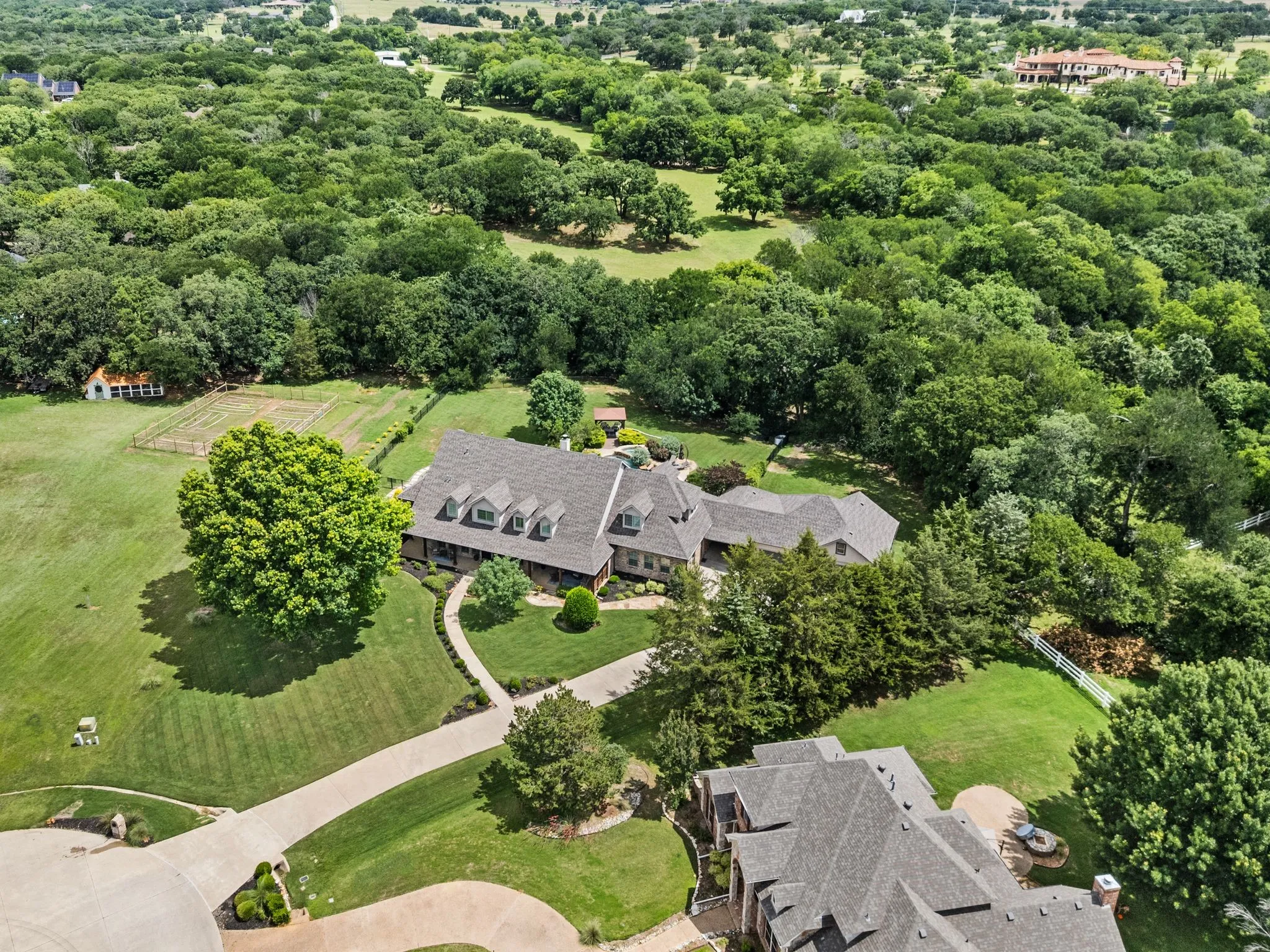 Single Family Residence For Sale in Denton County , 7400 Arabian Circle, Flower Mound, Texas 75022, 4 Bedroom, 5 Bathroom, 3 Garage spaces, 5,066 Sqft, built in 2000, mls#21355363, Real Estate Agent in Flower Mound, Homes For Sale in Denton county, Homes For Sale in Flower Mound, Realtor in Flower Mound Texas, Real Estate Brokerage Independent Realty Texas, Luminita Cordes Realtor