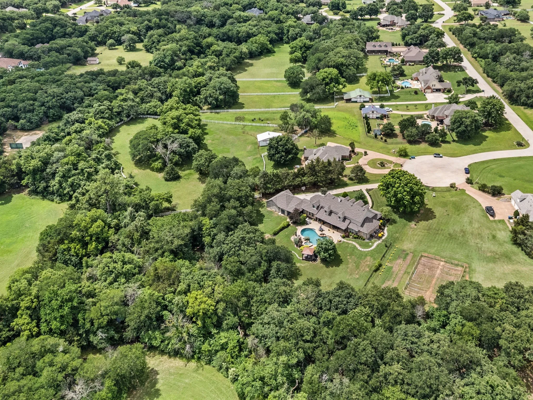 Single Family Residence For Sale in Denton County , 7400 Arabian Circle, Flower Mound, Texas 75022, 4 Bedroom, 5 Bathroom, 3 Garage spaces, 5,066 Sqft, built in 2000, mls#21355363, Real Estate Agent in Flower Mound, Homes For Sale in Denton county, Homes For Sale in Flower Mound, Realtor in Flower Mound Texas, Real Estate Brokerage Independent Realty Texas, Luminita Cordes Realtor