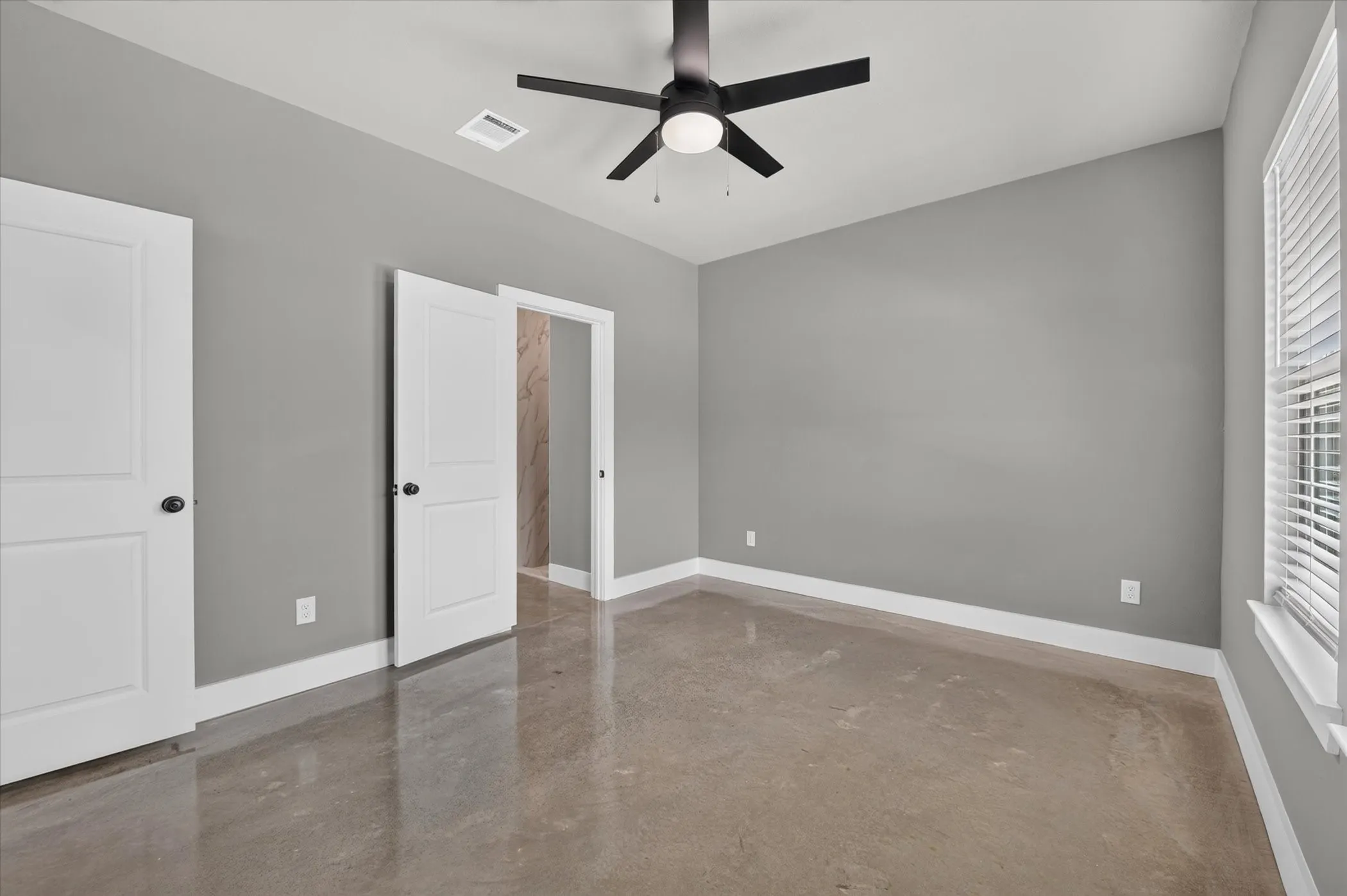 Single Family Residence For Rent in Tarrant County , 2817 Clinton Avenue, Fort Worth, Texas 76106, 3 Bedroom, 2 Bathroom, 2 Garage spaces, 1,260 Sqft, built in 2026, mls#21343461, Real Estate Agent in Fort Worth, Homes For Rent in Tarrant county, Homes For Rent in Fort Worth, Realtor in Fort Worth Texas, Real Estate Brokerage Independent Realty Texas, Luminita Cordes Realtor