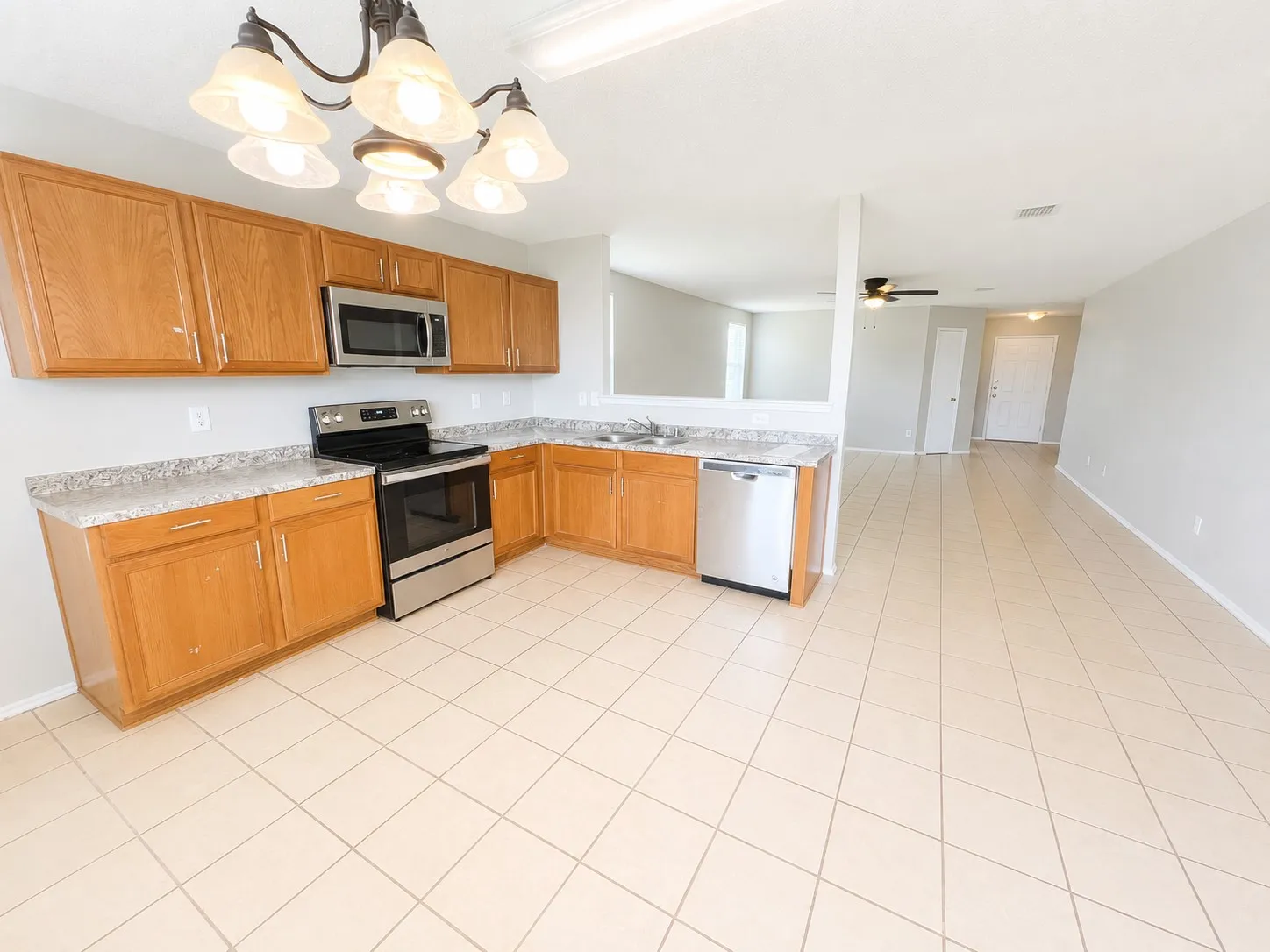 Single Family Residence For Sale in Denton County , 3402 Friesian Court, Denton, Texas 76210, 3 Bedroom, 2 Bathroom, 2 Garage spaces, 1,647 Sqft, built in 2004, mls#21355309, Real Estate Agent in Denton, Homes For Sale in Denton county, Homes For Sale in Denton, Realtor in Denton Texas, Real Estate Brokerage Independent Realty Texas, Luminita Cordes Realtor