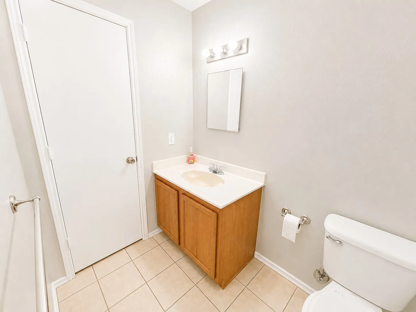 Single Family Residence For Sale in Denton County , 3402 Friesian Court, Denton, Texas 76210, 3 Bedroom, 2 Bathroom, 2 Garage spaces, 1,647 Sqft, built in 2004, mls#21355309, Real Estate Agent in Denton, Homes For Sale in Denton county, Homes For Sale in Denton, Realtor in Denton Texas, Real Estate Brokerage Independent Realty Texas, Luminita Cordes Realtor