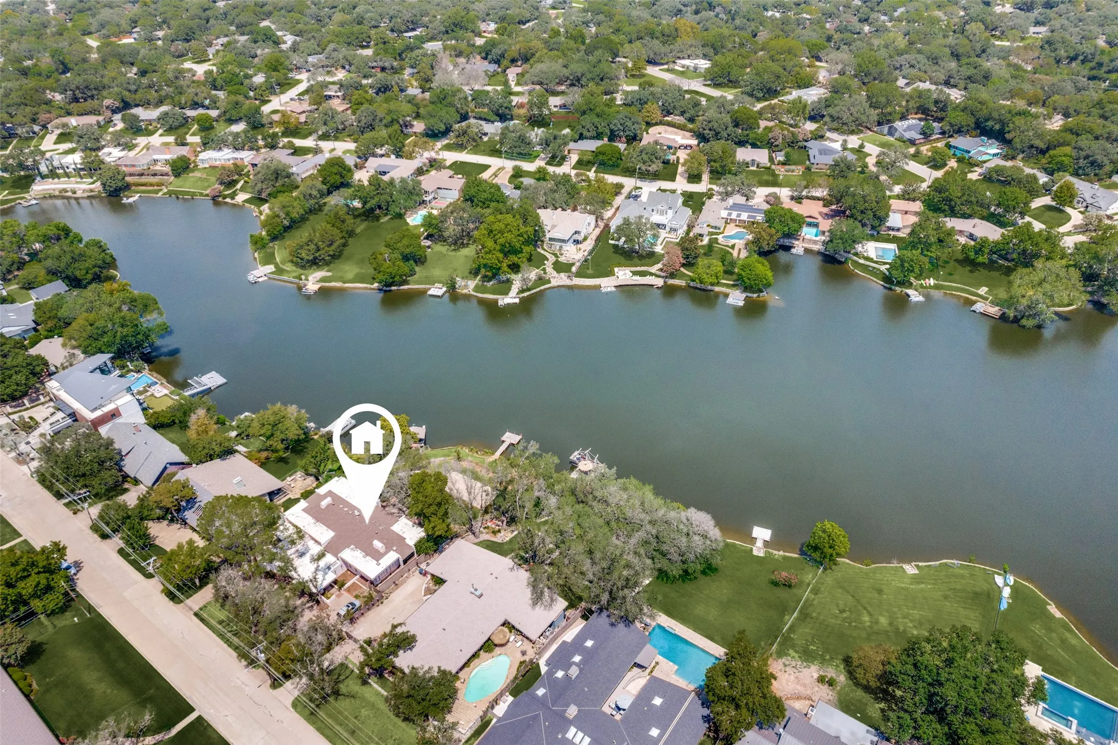 Single Family Residence For Sale in Tarrant County , 4121 Rowan Drive, Fort Worth, Texas 76116, 0, 0, Garage spaces, 5,519 Sqft, built in 1968, mls#21352758, Real Estate Agent in Fort Worth, Homes For Sale in Tarrant county, Homes For Sale in Fort Worth, Realtor in Fort Worth Texas, Real Estate Brokerage Independent Realty Texas, Luminita Cordes Realtor