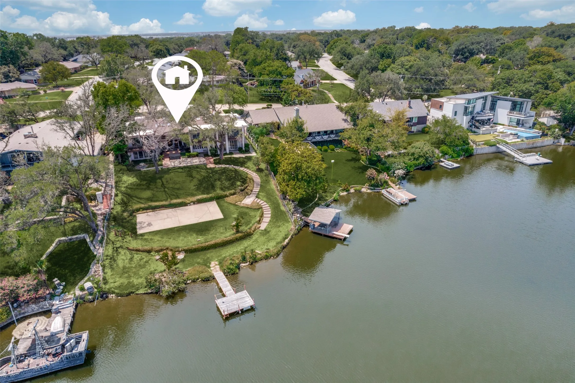 Single Family Residence For Sale in Tarrant County , 4121 Rowan Drive, Fort Worth, Texas 76116, 0, 0, Garage spaces, 5,519 Sqft, built in 1968, mls#21352758, Real Estate Agent in Fort Worth, Homes For Sale in Tarrant county, Homes For Sale in Fort Worth, Realtor in Fort Worth Texas, Real Estate Brokerage Independent Realty Texas, Luminita Cordes Realtor