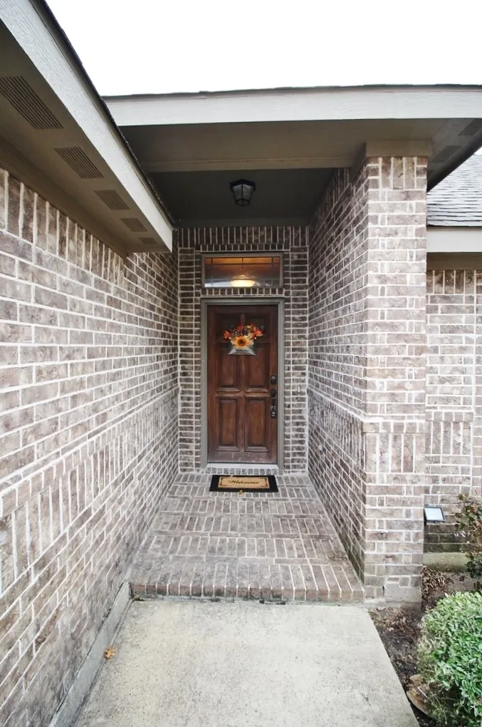 Single Family Residence For Rent in Ellis County , 122 Sierra Drive, Waxahachie, Texas 75167, 3 Bedroom, 2 Bathroom, 2 Garage spaces, 1,697 Sqft, built in 2012, mls#21355422, Real Estate Agent in Waxahachie, Homes For Rent in Ellis county, Homes For Rent in Waxahachie, Realtor in Waxahachie Texas, Real Estate Brokerage Independent Realty Texas, Luminita Cordes Realtor