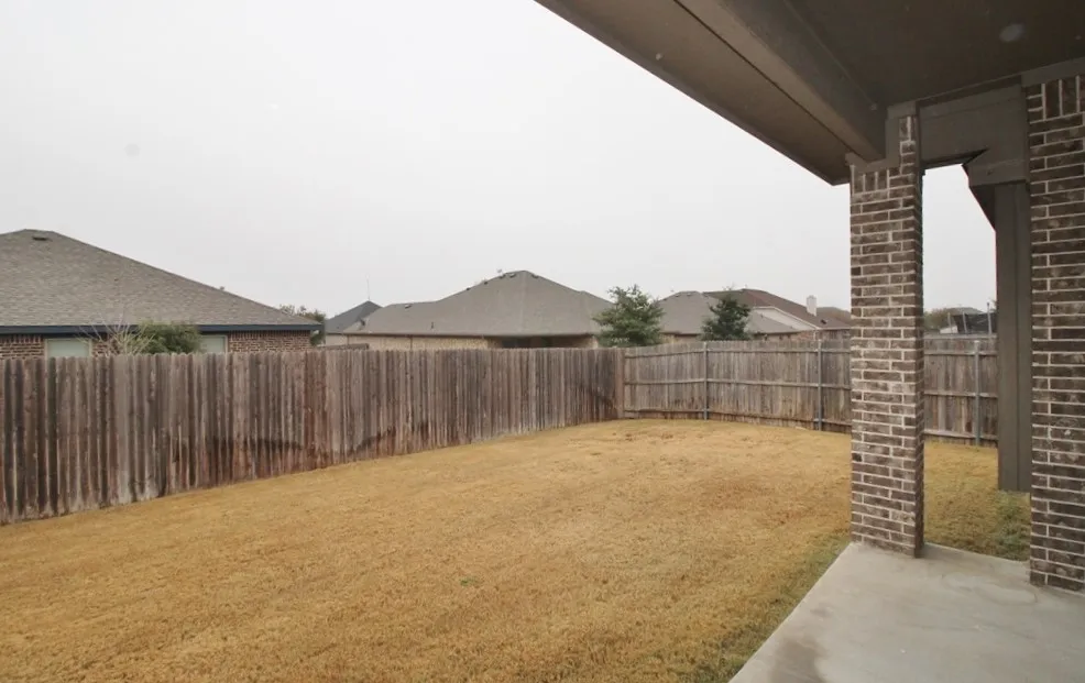 Single Family Residence For Rent in Ellis County , 122 Sierra Drive, Waxahachie, Texas 75167, 3 Bedroom, 2 Bathroom, 2 Garage spaces, 1,697 Sqft, built in 2012, mls#21355422, Real Estate Agent in Waxahachie, Homes For Rent in Ellis county, Homes For Rent in Waxahachie, Realtor in Waxahachie Texas, Real Estate Brokerage Independent Realty Texas, Luminita Cordes Realtor