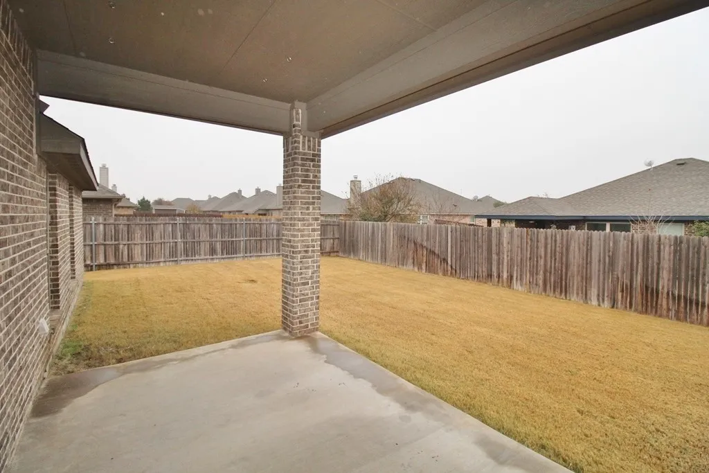 Single Family Residence For Rent in Ellis County , 122 Sierra Drive, Waxahachie, Texas 75167, 3 Bedroom, 2 Bathroom, 2 Garage spaces, 1,697 Sqft, built in 2012, mls#21355422, Real Estate Agent in Waxahachie, Homes For Rent in Ellis county, Homes For Rent in Waxahachie, Realtor in Waxahachie Texas, Real Estate Brokerage Independent Realty Texas, Luminita Cordes Realtor